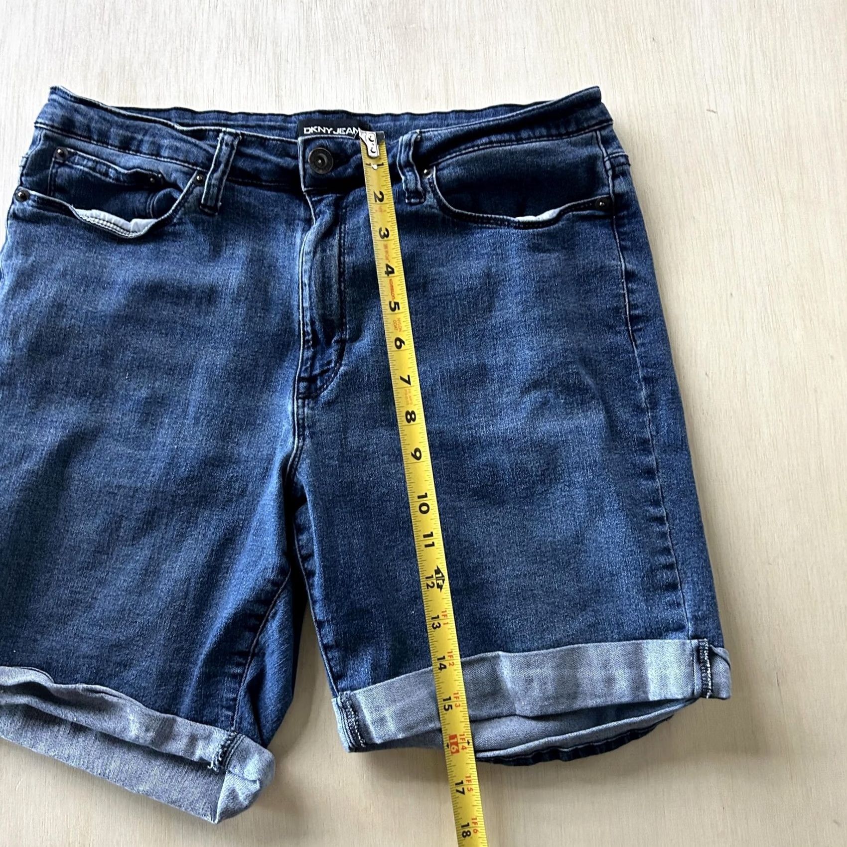 DKNY DKNY JEAN Shorts Bermuda Denim Blue 12 Womens 5-Pocket Stretch Cuffed Size 34" / US 12 / IT 48 - 7 Thumbnail