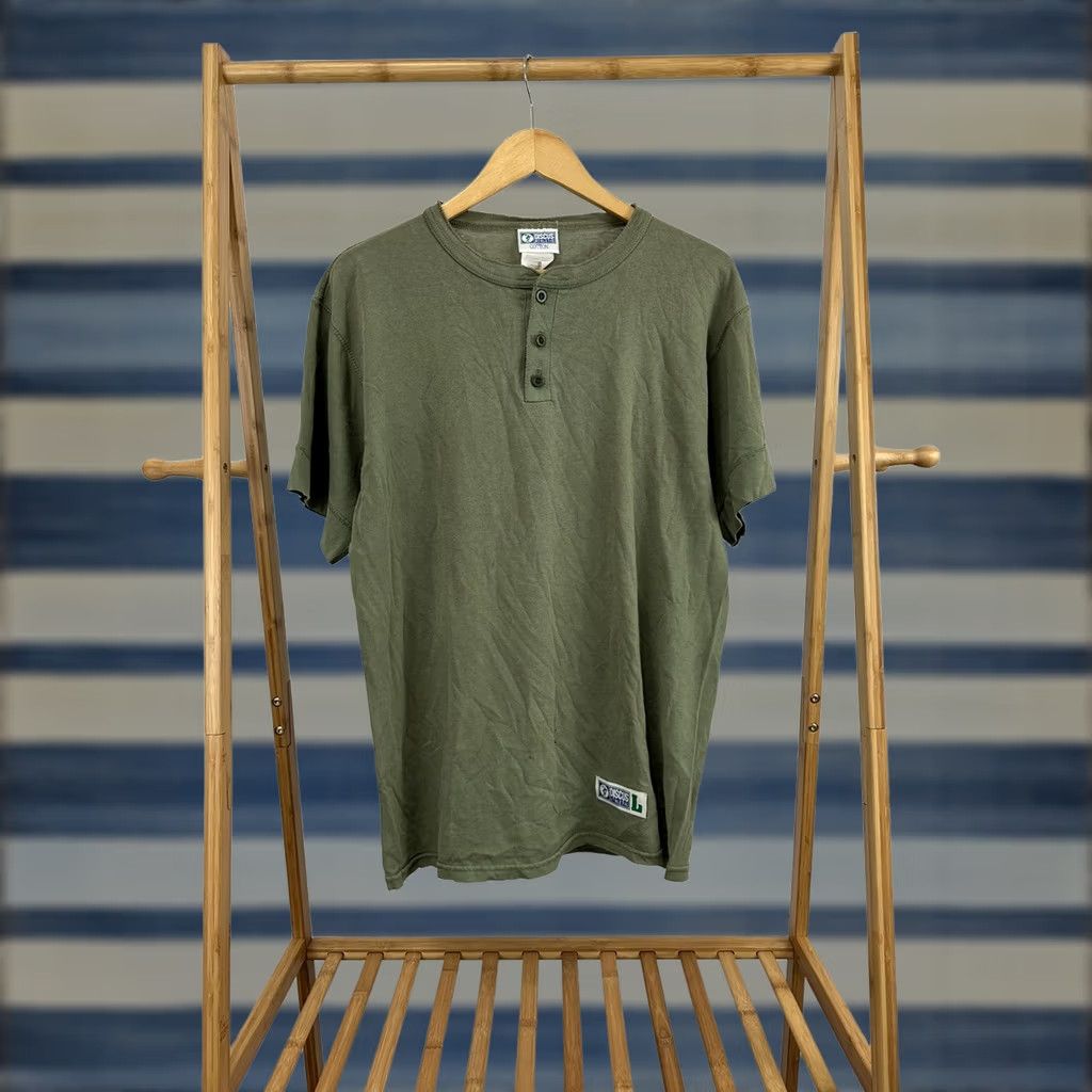 Vintage VTG 90s Sun Faded Green Henley Discus Athletic T-Shirt Size L Mens Grunge Workwear Short Sleeve Casual Shirt Size US L / EU 52-54 / 3 - 1 Thumbnail