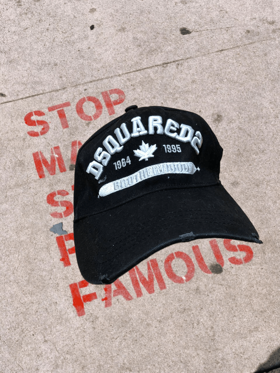 Dsquared2 Vintage Dsquared2 White Logo Designer Size ONE SIZE - 1 Thumbnail
