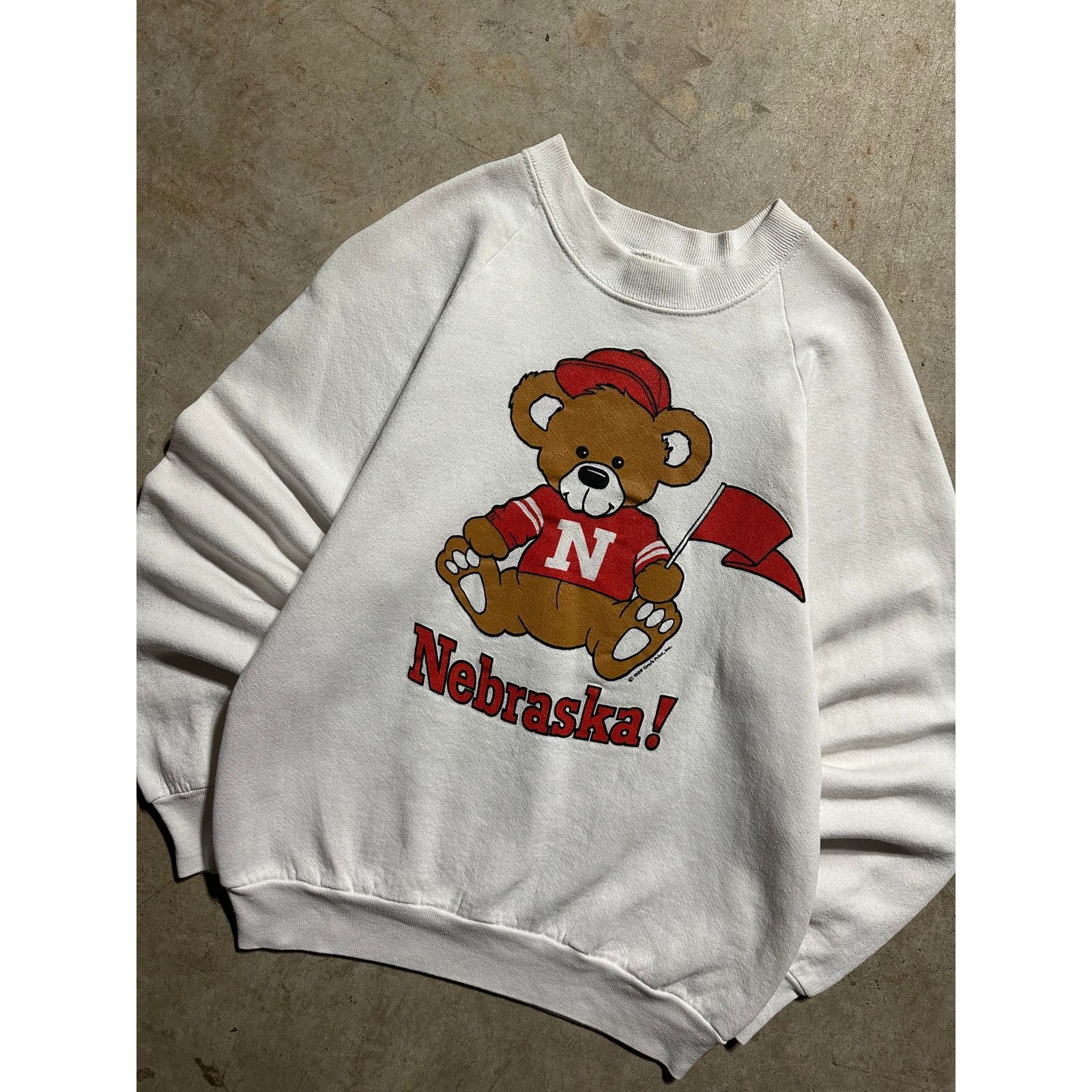 Fruit Of The Loom × Vintage Vintage Nebraska Cornhuskers 1989 Teddy Bear Sweatshirt S/M Size US S / EU 44-46 / 1 - 2 Thumbnail