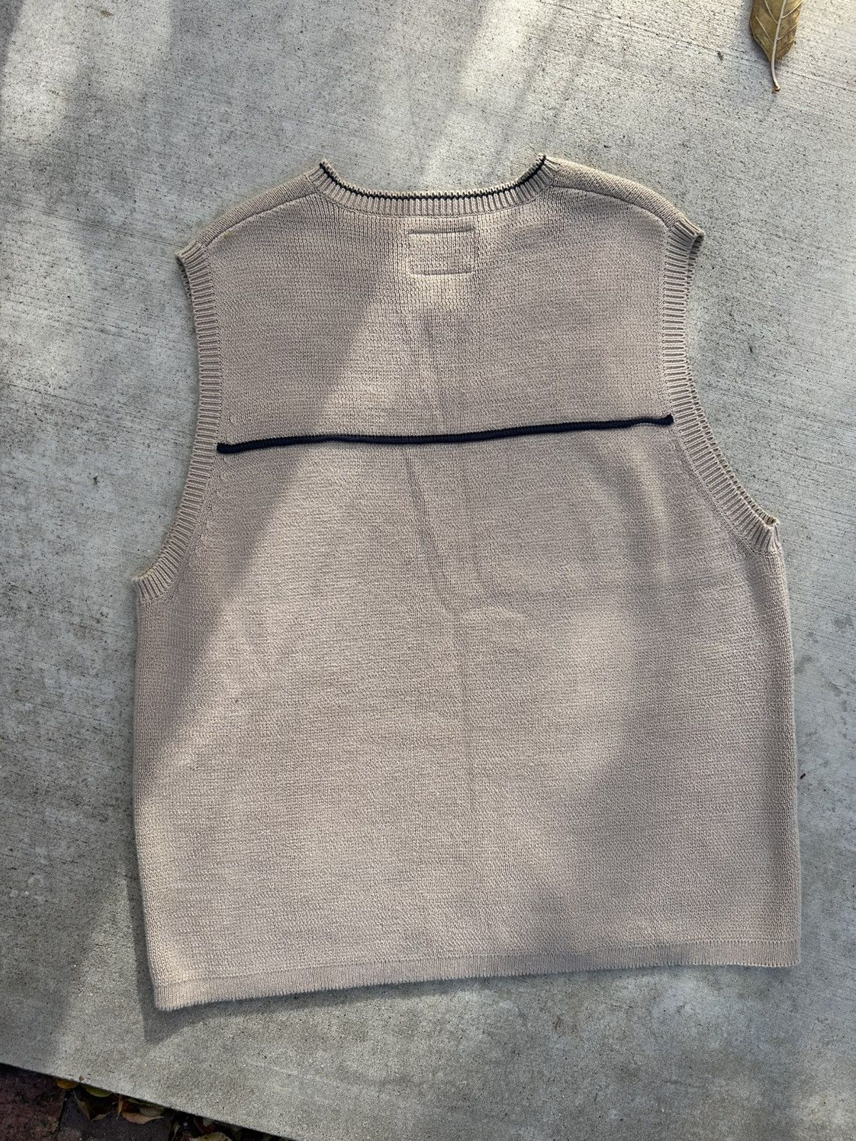 American Eagle Outfitters American Eagle Knit Vest Size US XL / EU 56 / 4 - 5 Thumbnail