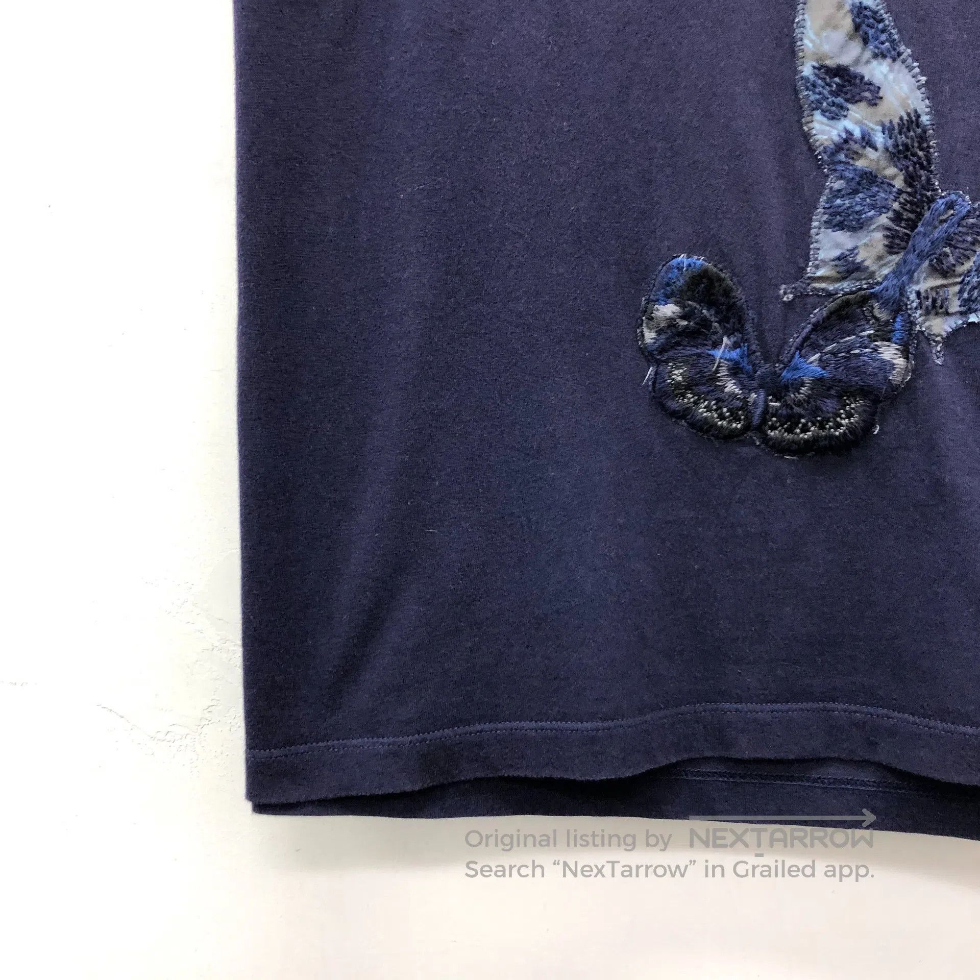 Valentino Valentino Dark blue butterfly embroidered cotton round-nec Size US S / EU 44-46 / 1 - 4 Thumbnail