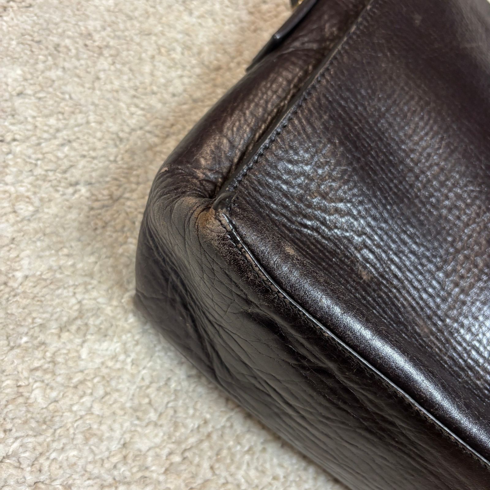 Louis Vuitton Louis Vuitton Taiga Brown Leather Messenger Shoulder Bag Size ONE SIZE - 19 Thumbnail