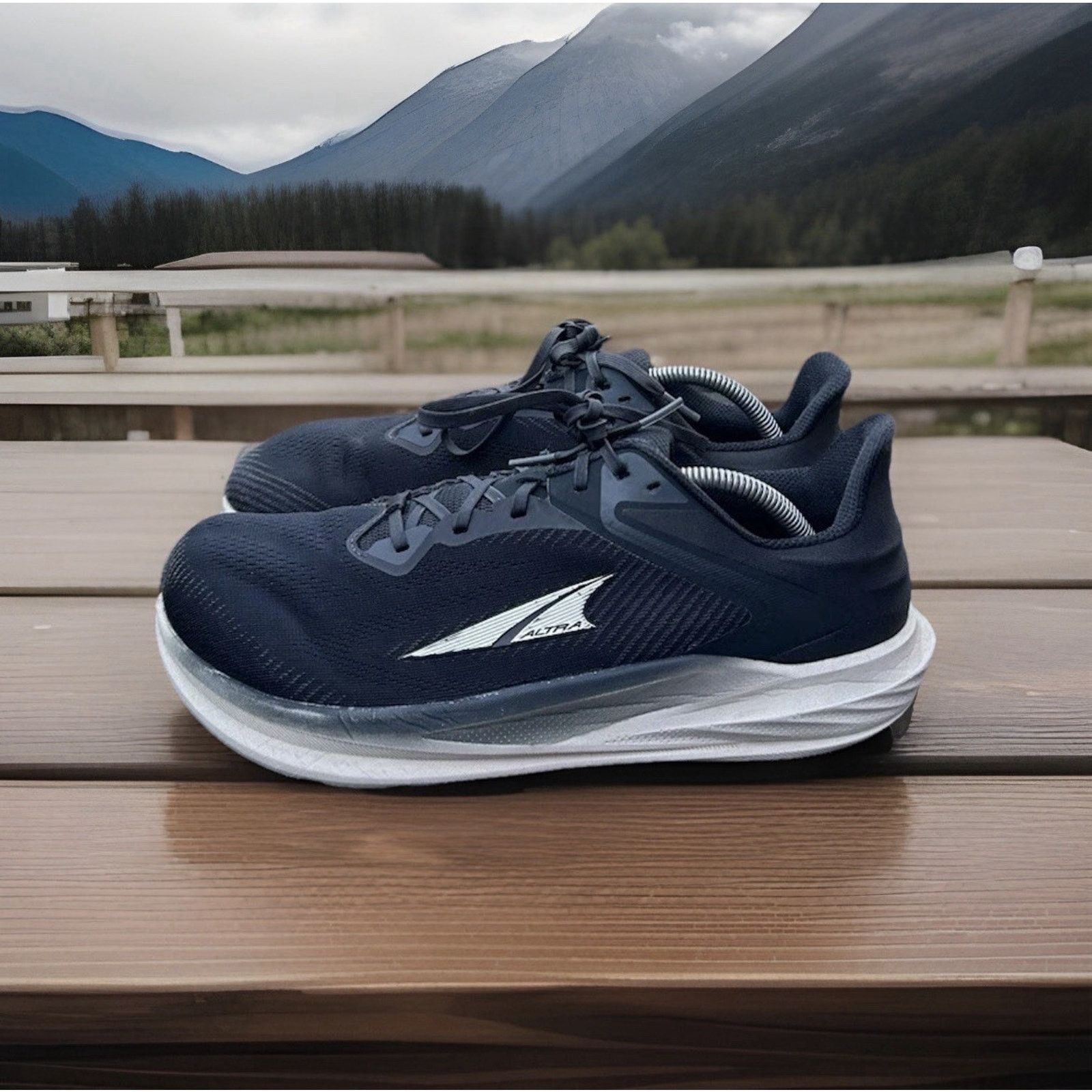 Altra Altra Torin 8 Mens Sz 10.5 Wide Black White Shoe AL0A85QJ010 Size US 10.5 / EU 43-44 - 1 Thumbnail