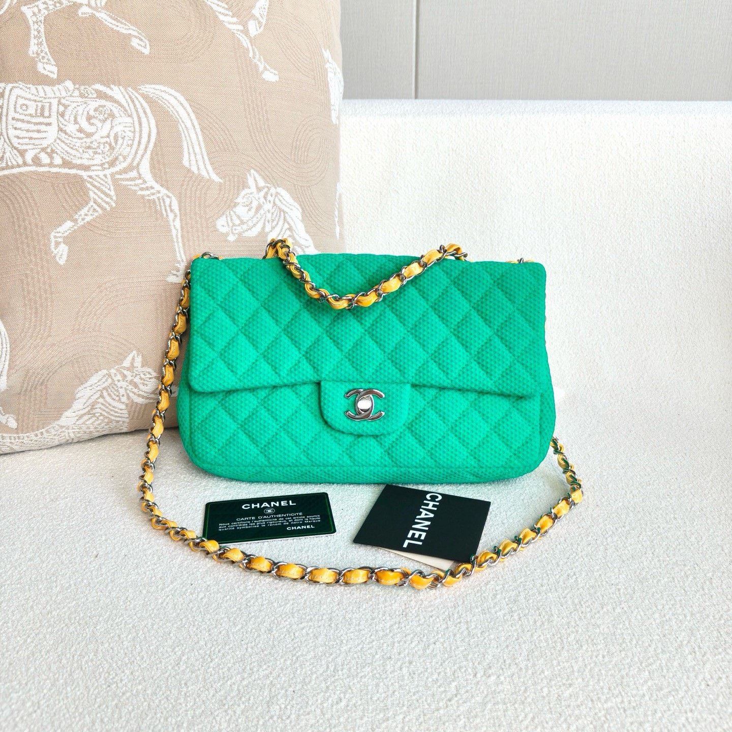 Chanel Pre-loved Bag Very good condition Size ONE SIZE - 1 Thumbnail