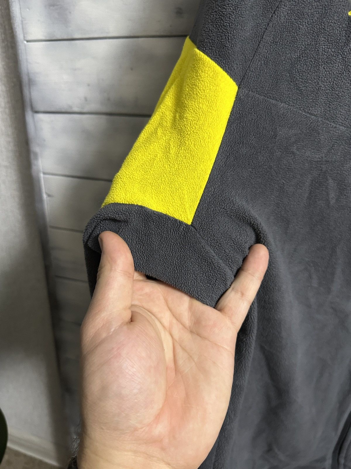Puma Rare Vintage Fleece Jacket Borussia Dortmund x Puma soccer Size US L / EU 52-54 / 3 - 8 Thumbnail