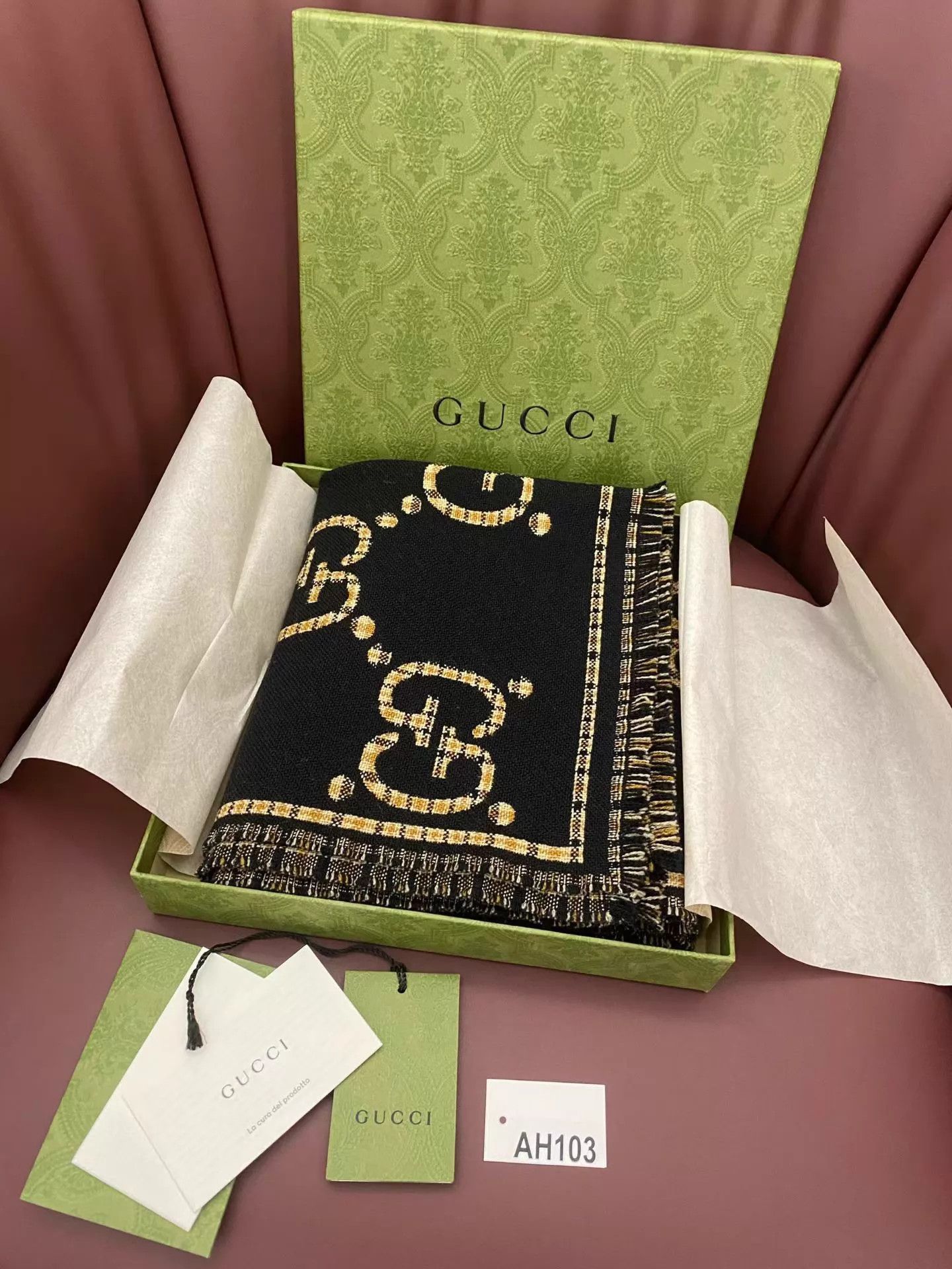 Gucci GUCCI GG Black Gold Check Wool Scarf Unused Size ONE SIZE - 1 Thumbnail