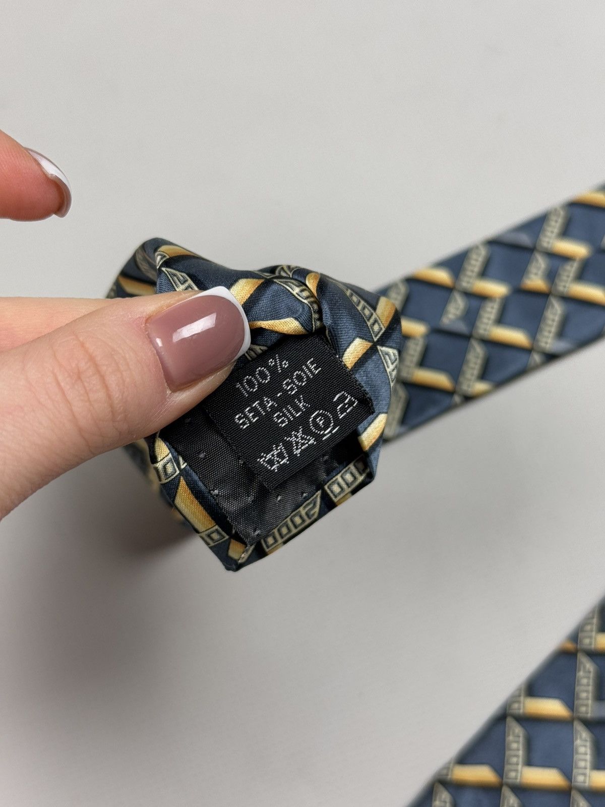 Versace × Vintage Gianni Versace Vintage Geometric Pattern Silk Tie Size ONE SIZE - 9 Thumbnail