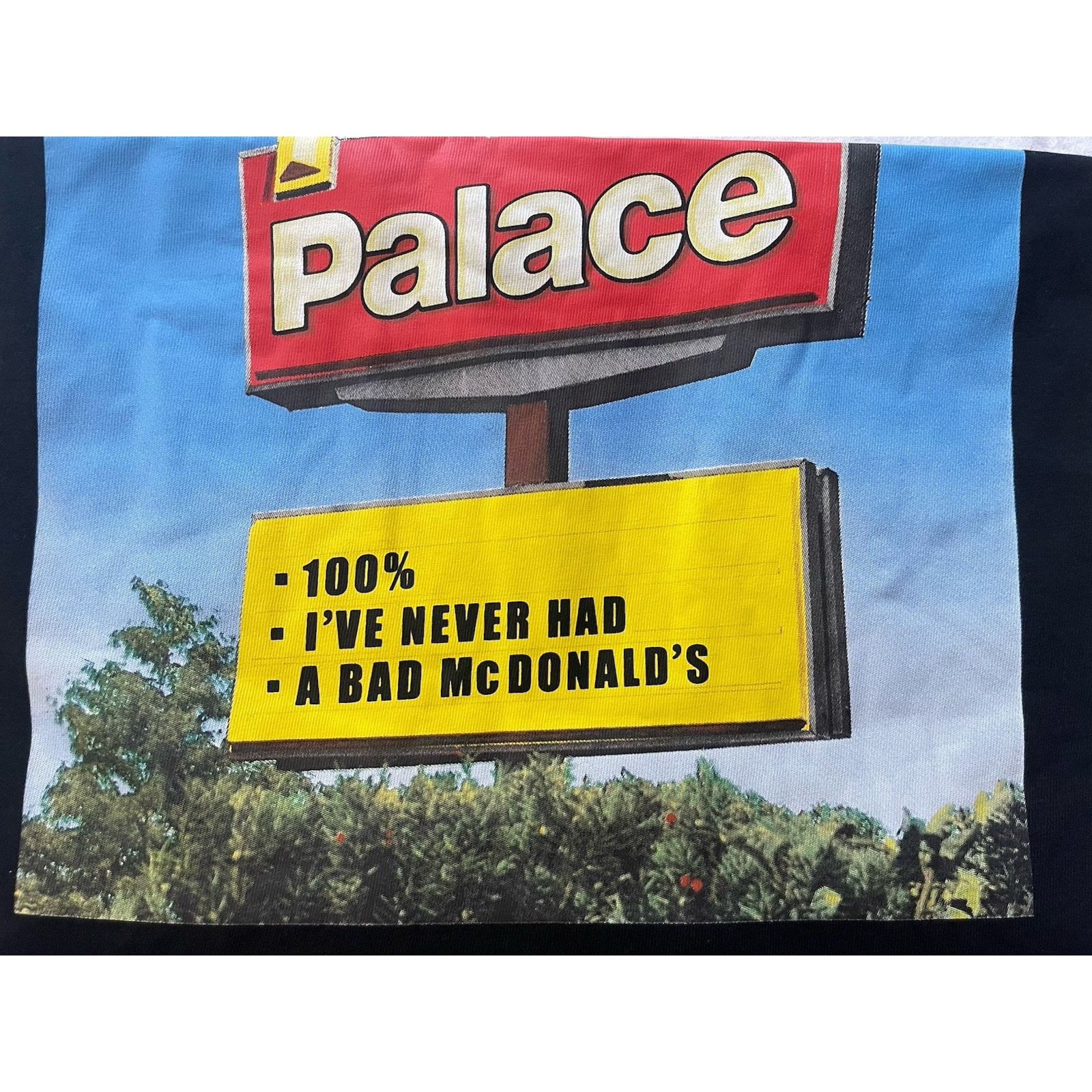Palace NWT Palace x McDonald's Arch Sign Skateboard T-shirt Black Size US L / EU 52-54 / 3 - 5 Thumbnail