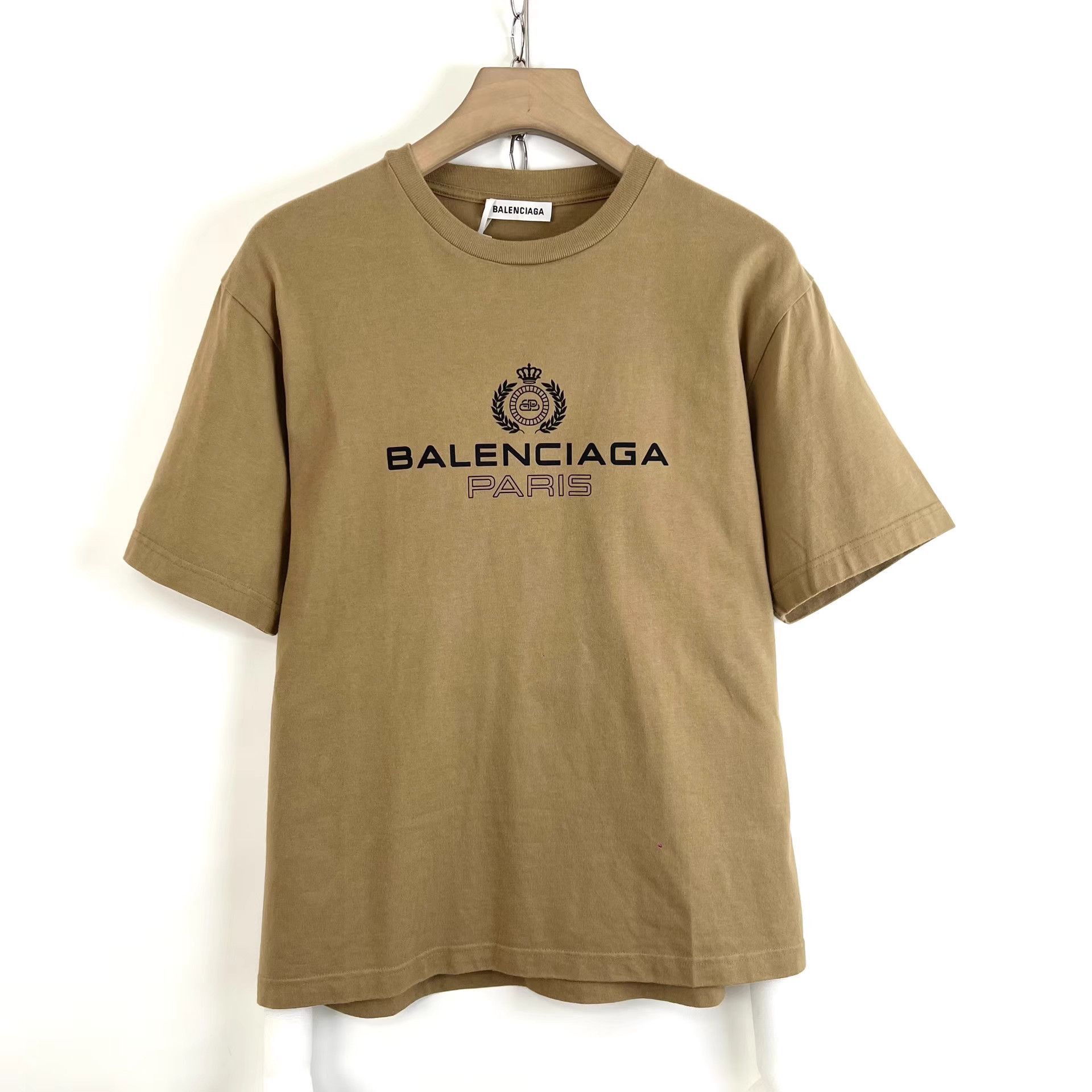 Balenciaga Beige Short-Sleeve Graphic Tee Size US XS / EU 42 / 0 - 1 Thumbnail