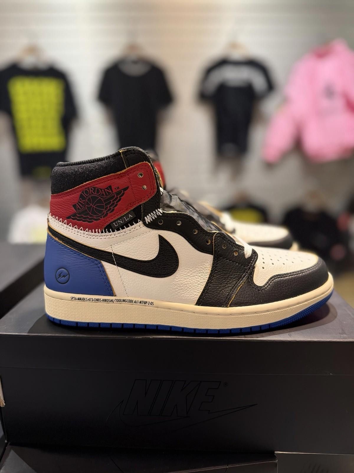 Jordan Brand Air Jordan 1 x Union x Fragment Black and Varsity Red (9) Size US 9 / EU 42 - 2 Thumbnail