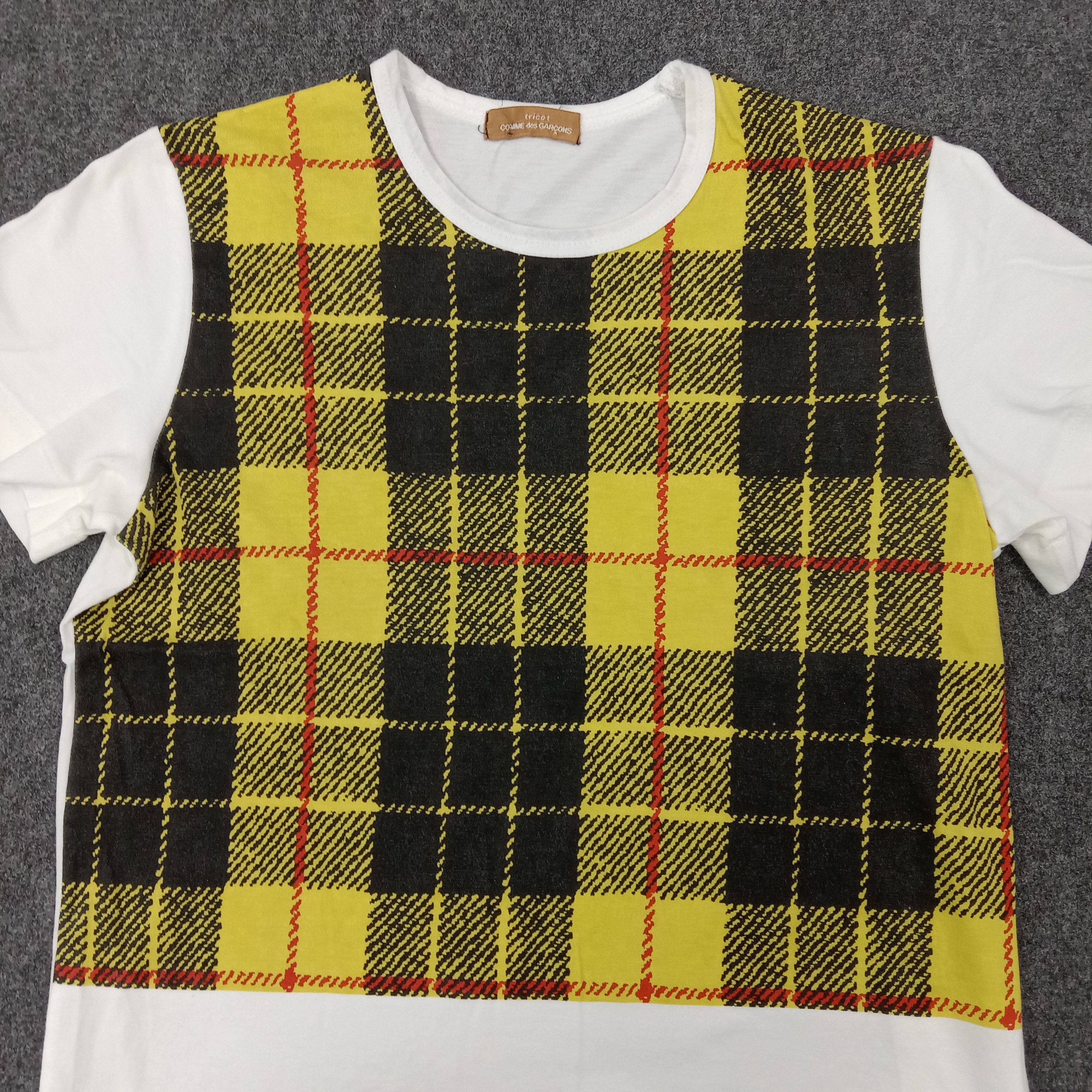 Tricot Comme des Garcons Tricot Comme Des Garcons Japanese Tshirt C267N21 Size S / US 4 / IT 40 - 2 Thumbnail