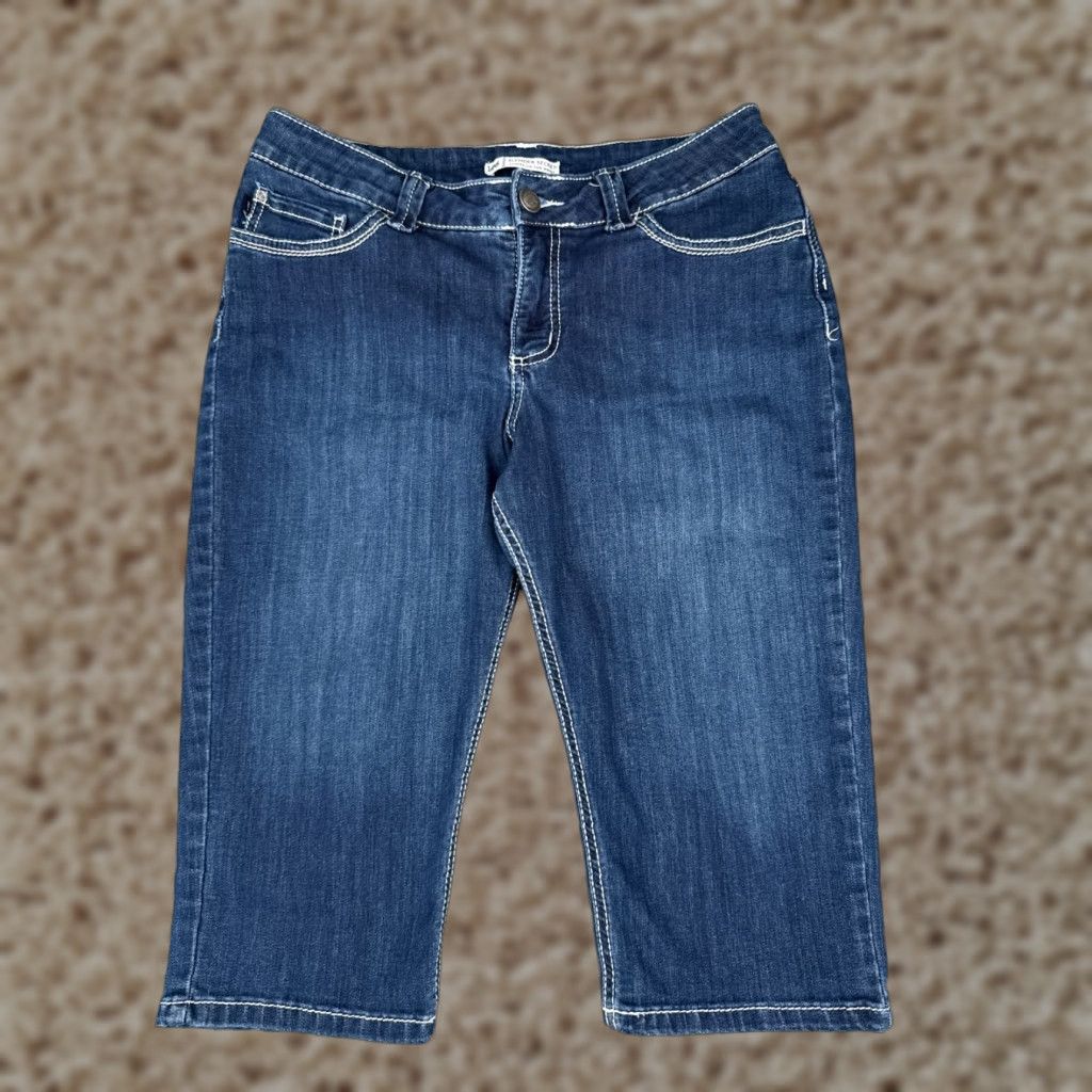 Lee Lee Jeans Womens Capri 30x16 Denim Blue 12P Petite Regular Slender Secret 5-Pocket Mid Rise Size 34" / US 12 / IT 48 - 1 Thumbnail