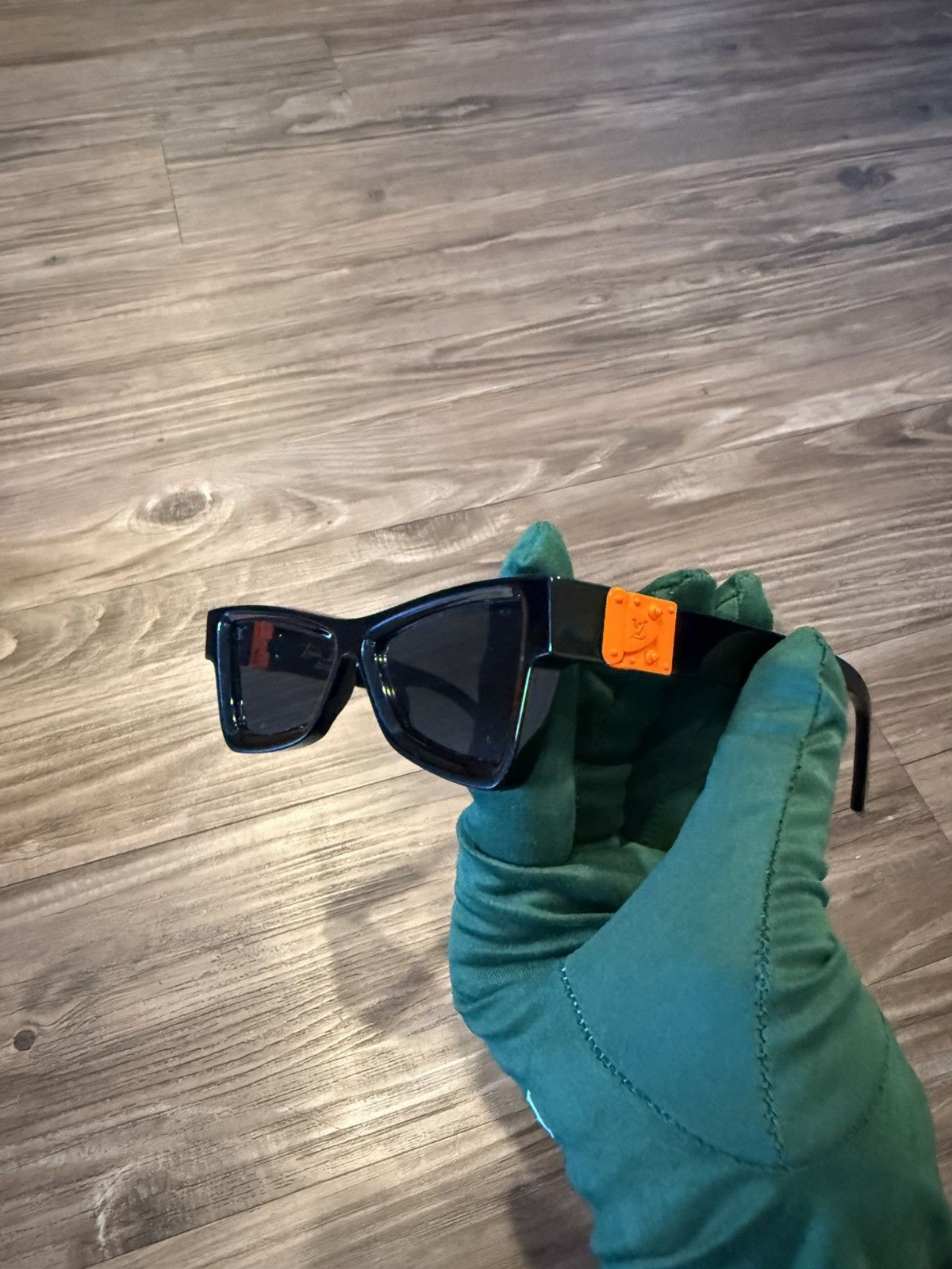 Louis Vuitton Louis Vuitton Skeptical SunGlasses Virgil Abloh Size ONE SIZE - 5 Thumbnail