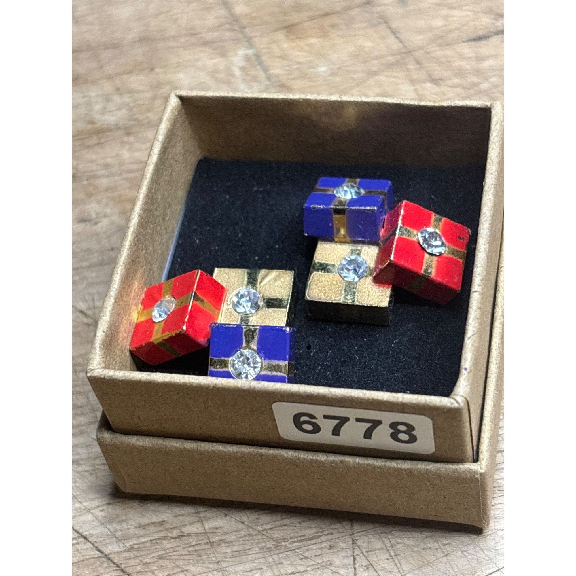 Other Christmas presents Earrings Square Stud Earrings With Rhines Size ONE SIZE - 2 Thumbnail