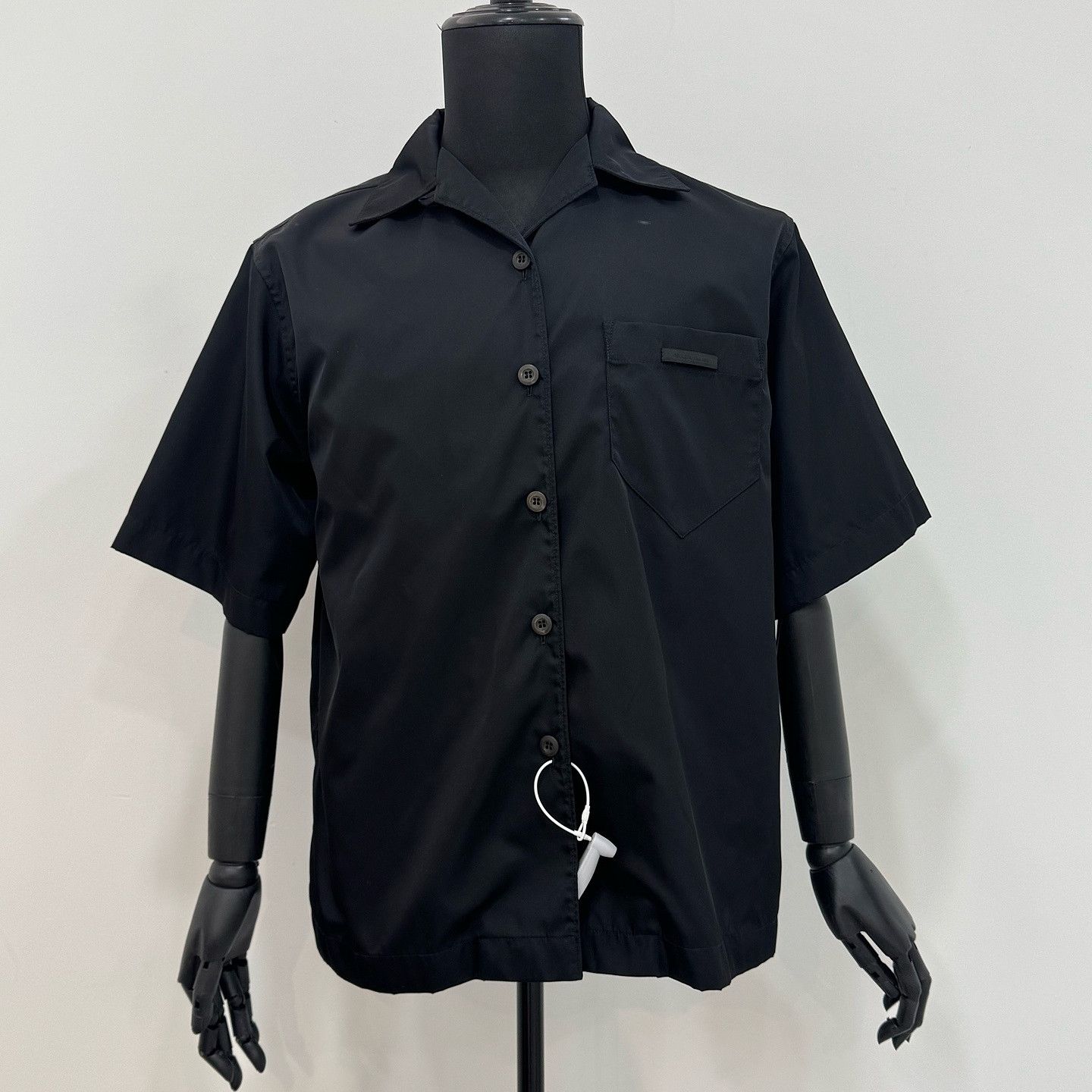 Prada Prada Re-Nylon Button Up Shirt Size 38 Size XS / US 0-2 / IT 36-38 - 1 Thumbnail