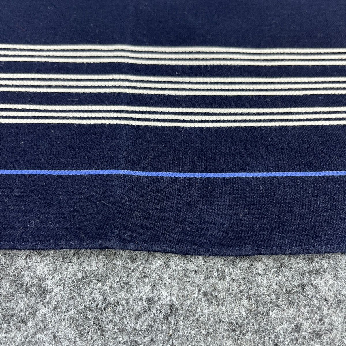 Burberry Burberry Handkerchief / Bandana / Neckerchief B1050 Size ONE SIZE - 5 Thumbnail