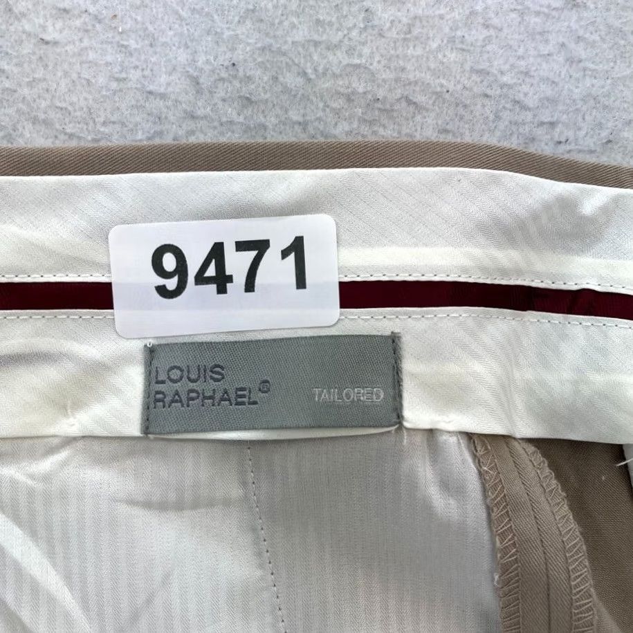 Vintage Louis Raphael Dress Pants Mens 36x34 Brown pleated Straight Leg NWT Tailored Fit Dress Pants Mens Pants Brown 36x34 NWT Regular Rise Size US 36 / EU 52 - 4 Thumbnail