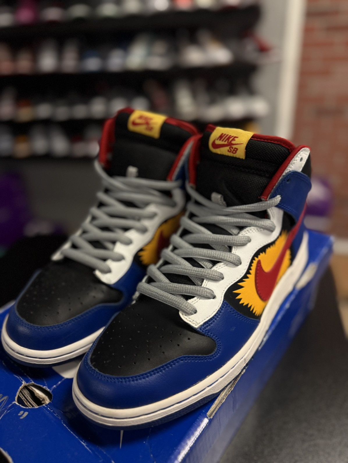 Nike Size 11 - Nike SB Dunk High Comic Boom Superman 305050-064 Size US 11 / EU 44 - 3 Thumbnail