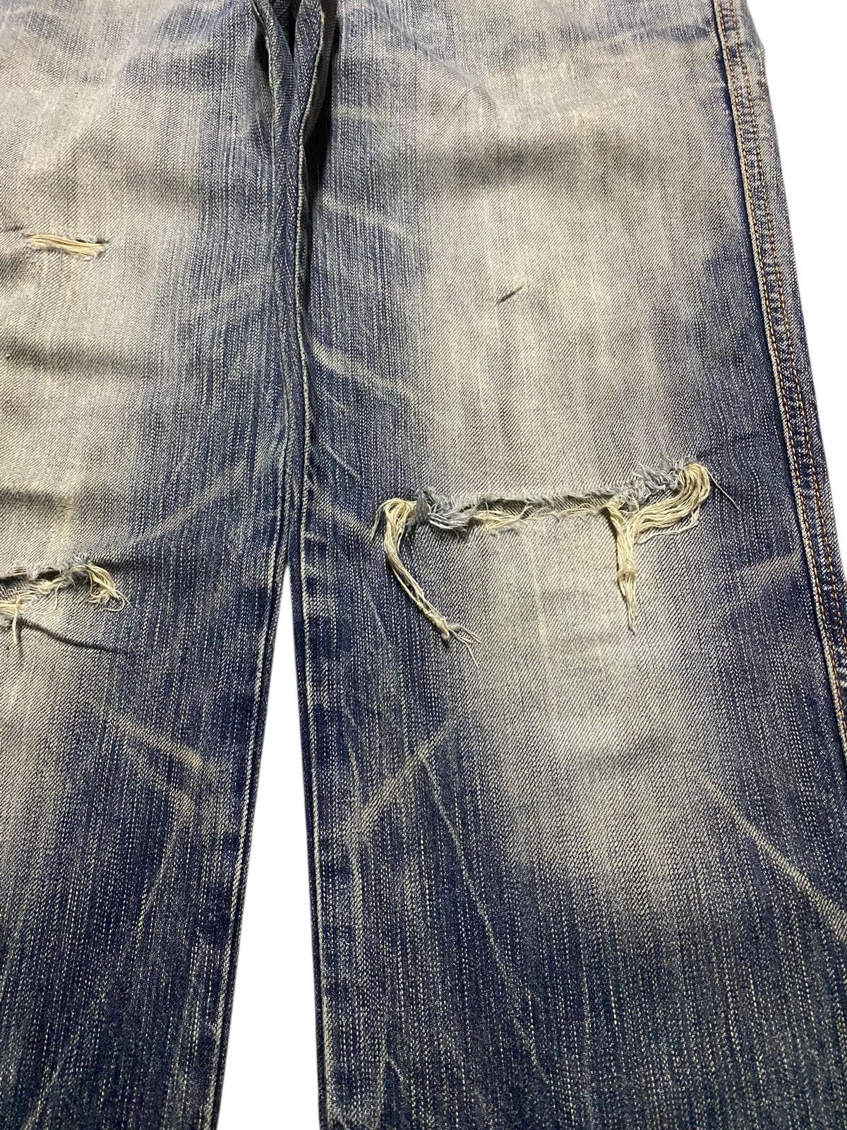 Edwin Vintage Japanese Brand Edwin Bluetrip Distressed Loose Jeans Size US 29 - 8 Thumbnail