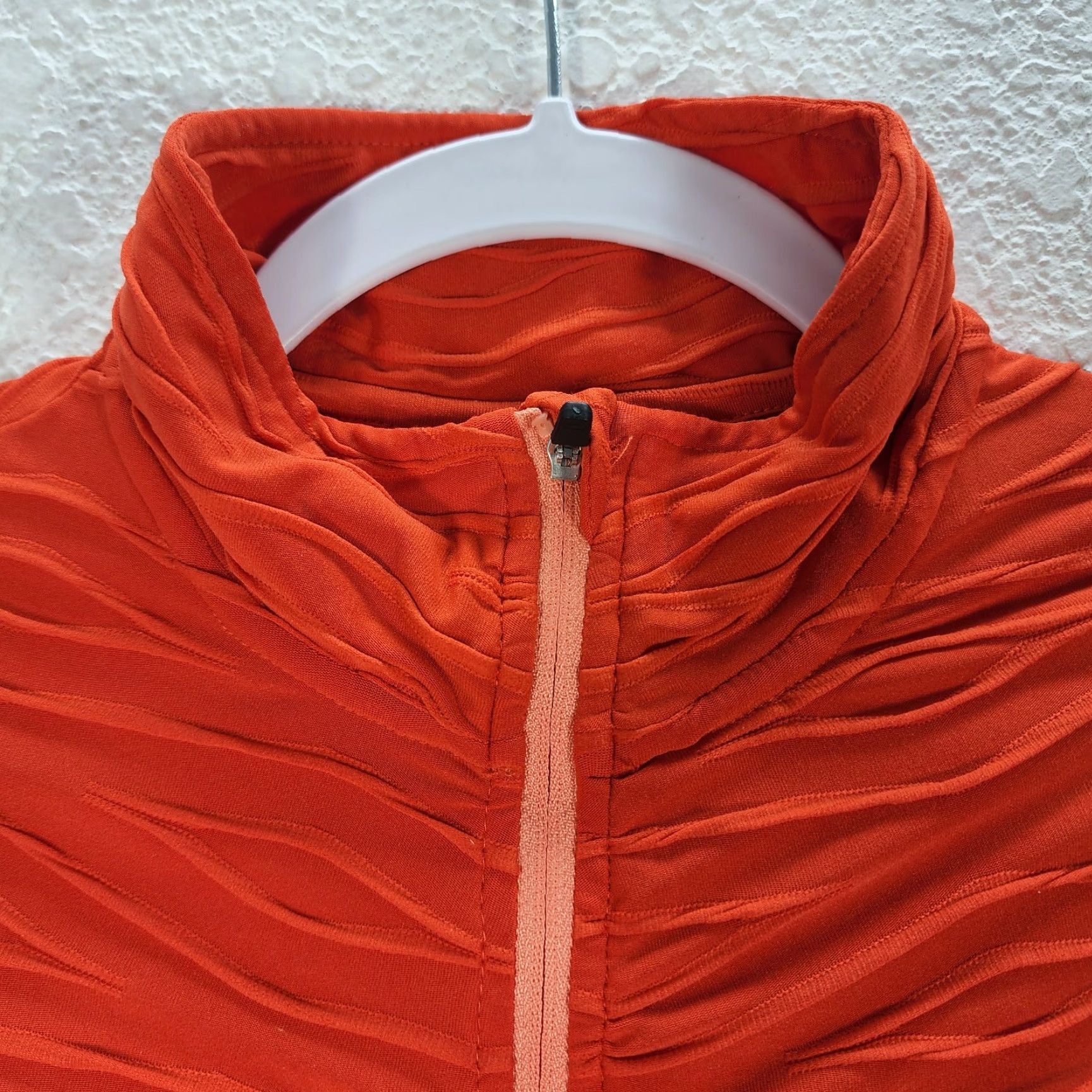 Fila FILA Women's Orange Textured Sweatshirt Pullover 1/2 Zip M Slim Logo Mock Neck Activewear Shirt Sweatshirt Women’s Size M Size M / US 6-8 / IT 42-44 - 4 Thumbnail
