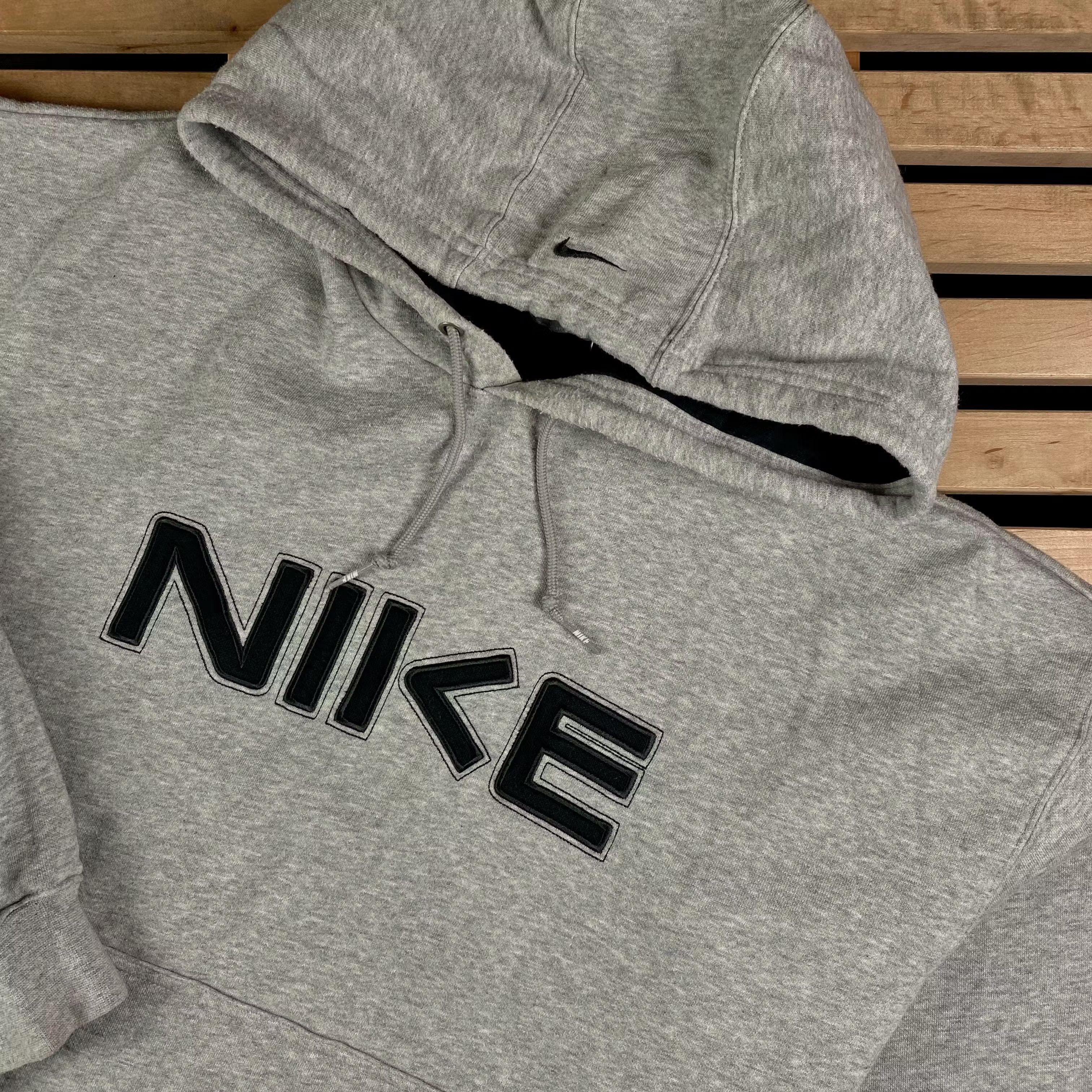 Nike × Vintage Mens Hoodies Nike Vintage Big Logo Size XXL 2XL Size US XXL / EU 58 / 5 - 2 Thumbnail