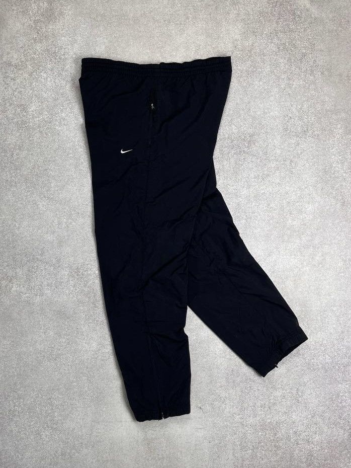 Nike × Vintage Vintage Nike Swoosh Baggy Nylon Trackpants M Size US 32 / EU 48 - 2 Thumbnail