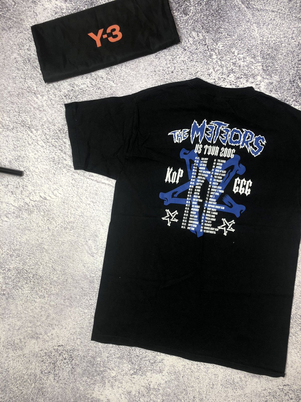 Vintage T-shirt vintage Rock the World size M made usa y2k rare rock Size US M / EU 48-50 / 2 - 7 Thumbnail