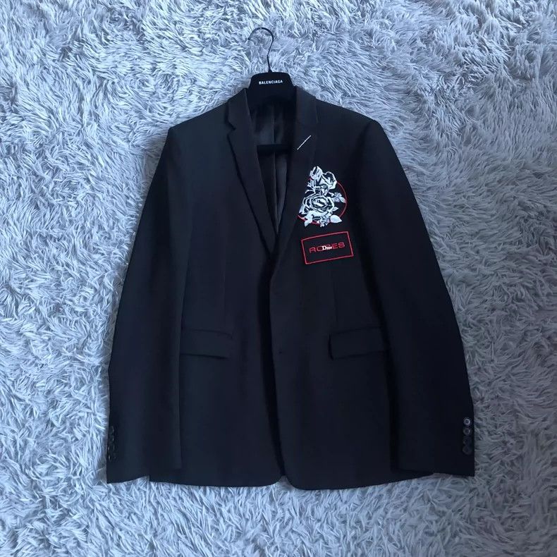 Dior Dior Camellia suit 2501-Nextarrow Size 46R - 1 Thumbnail