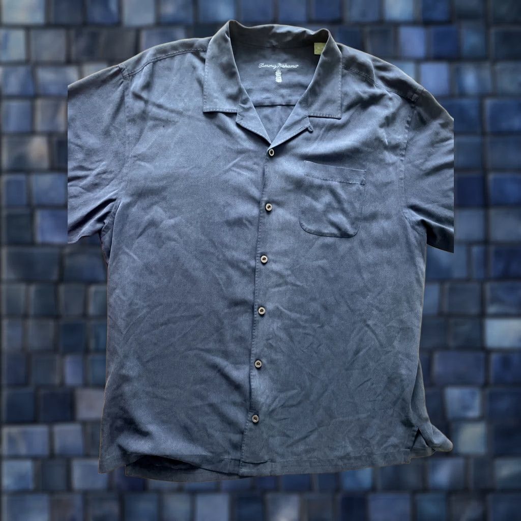 Tommy Bahama Tommy Bahama Shirt Mens XL Hawaiian Size Silk Navy Relaxed Loop Collar Size US XL / EU 56 / 4 - 1 Thumbnail