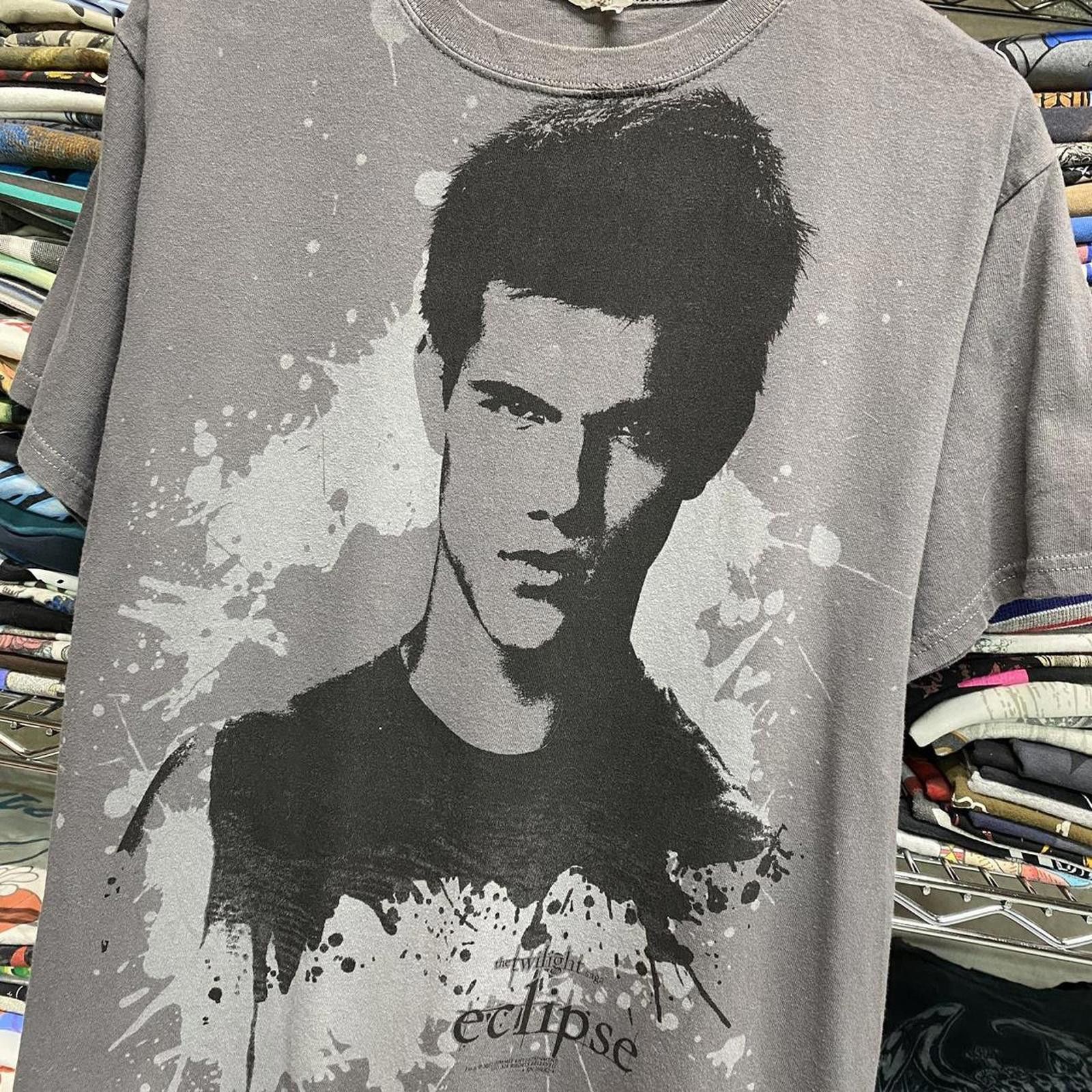 Anvil Y2k 2010 twilight eclipse jacob movie tee Grunge style Size US M / EU 48-50 / 2 - 2 Thumbnail