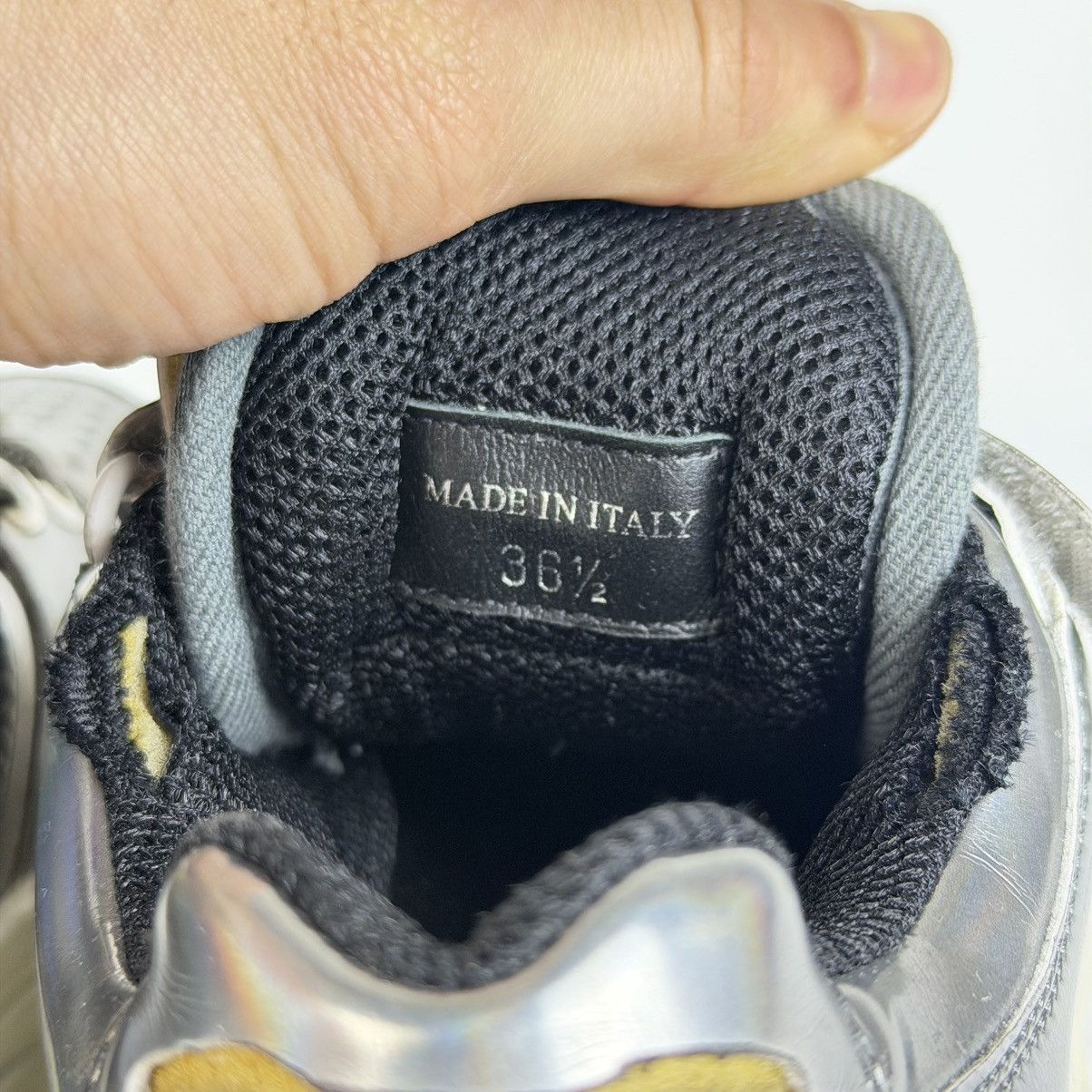 Maison Margiela Maison Margiela Retro Sneakers BRAND NEW Size US 6.5 / IT 36.5 - 11 Thumbnail