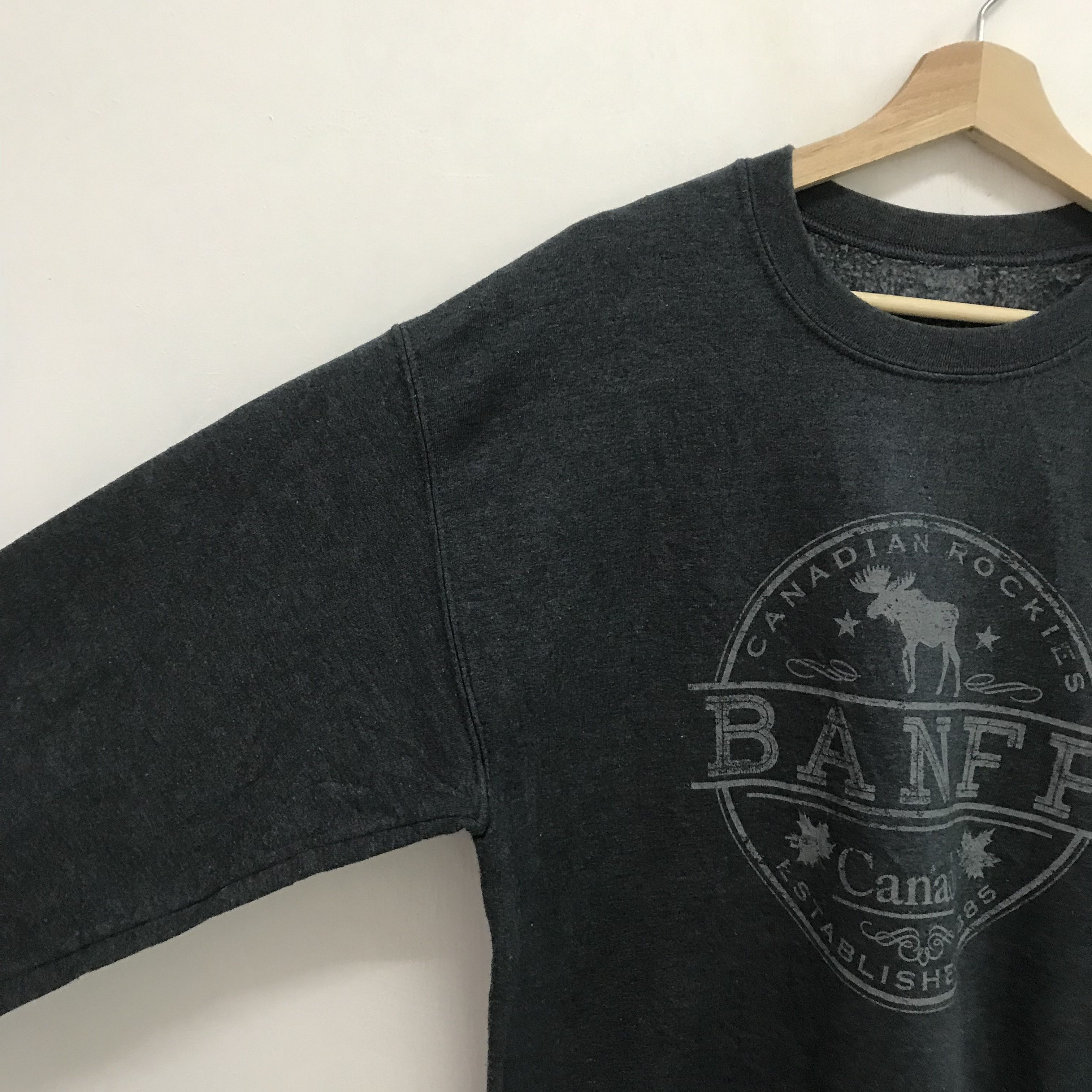 Canada West Vintage Banff Canada Grey Sweatshirt - 387 Size US M / EU 48-50 / 2 - 4 Thumbnail
