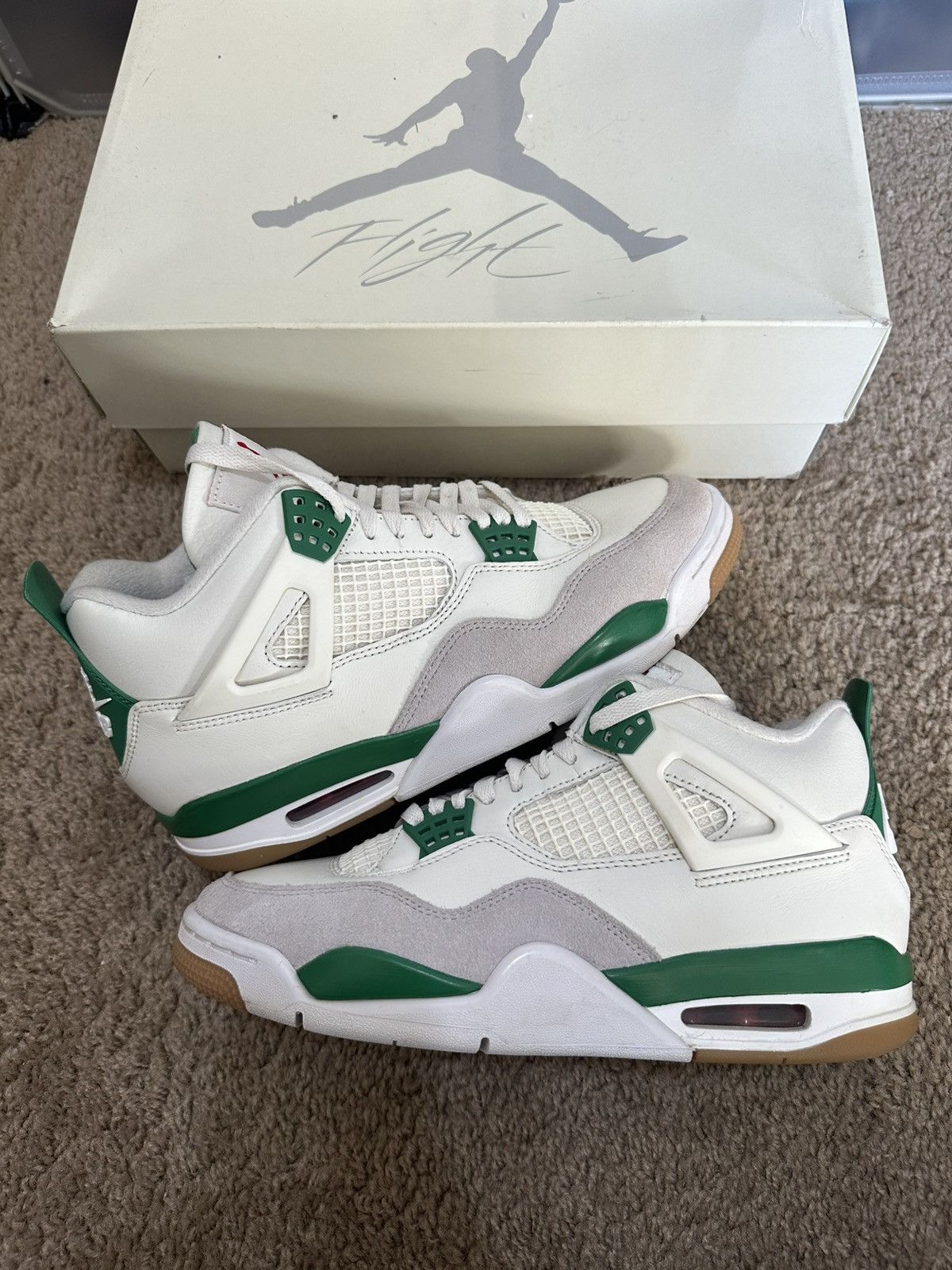 Jordan Brand Size 8.5 - Jordan 4 Retro SB Pine Green (DR5415-103) Size US 8.5 / EU 41-42 - 1 Thumbnail