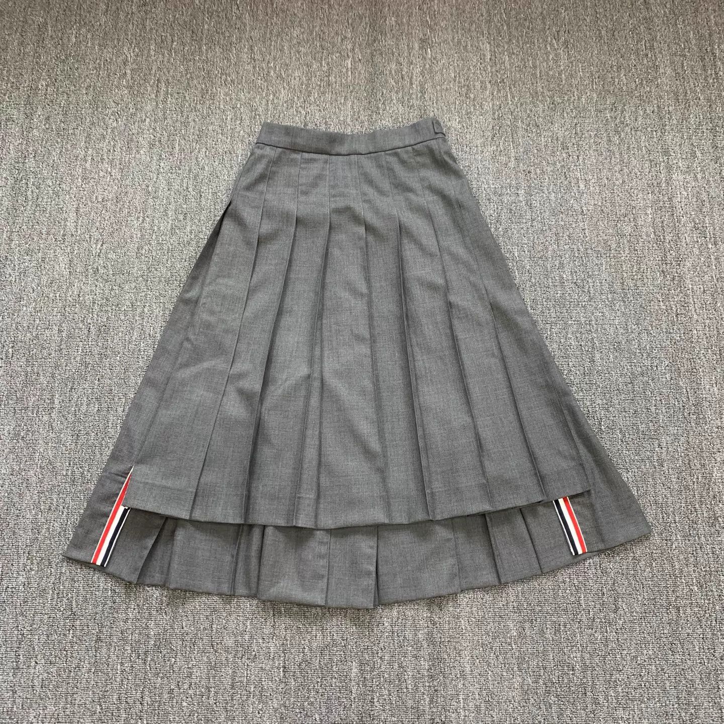 Thom Browne Thom Browne Pleated Gray Long Dress Women's 38 98 New Size XS / US 0-2 / IT 36-38 - 1 Thumbnail