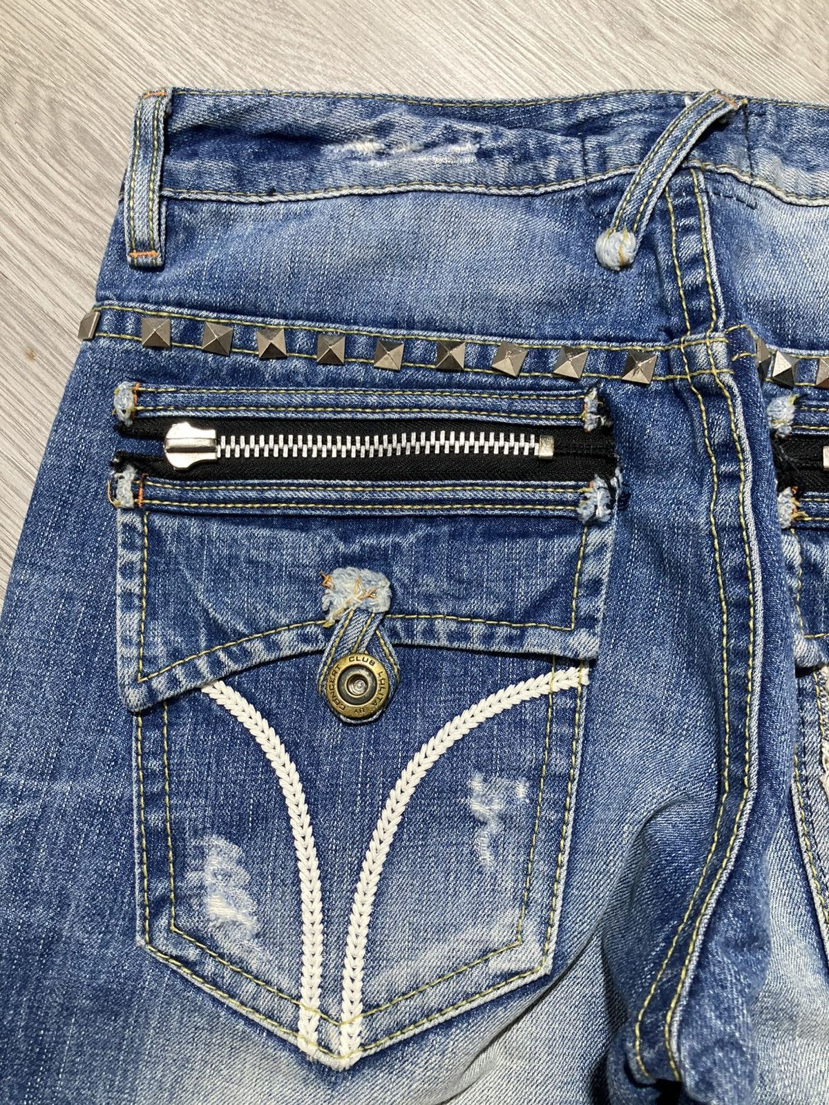 If Six Was Nine 2000s Lolita Y2k Studded Faded 3/4 Jeans Pants Lgb Punk Size US 32 / EU 48 - 9 Thumbnail