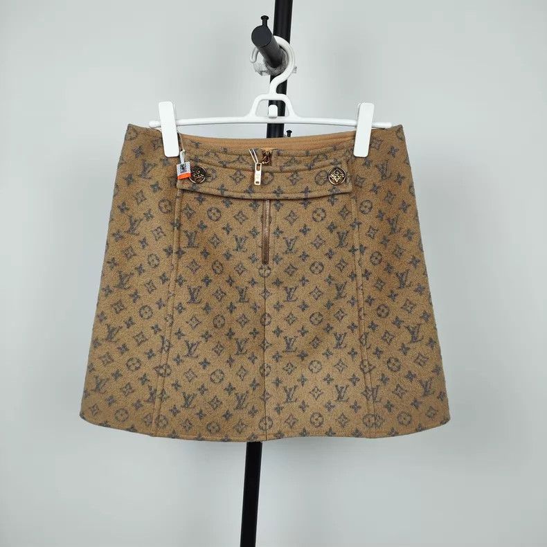 Louis Vuitton Louis Vuitton Khaki Bathrobe Coat Same Old Flower Skirt Size 37" - 2 Thumbnail
