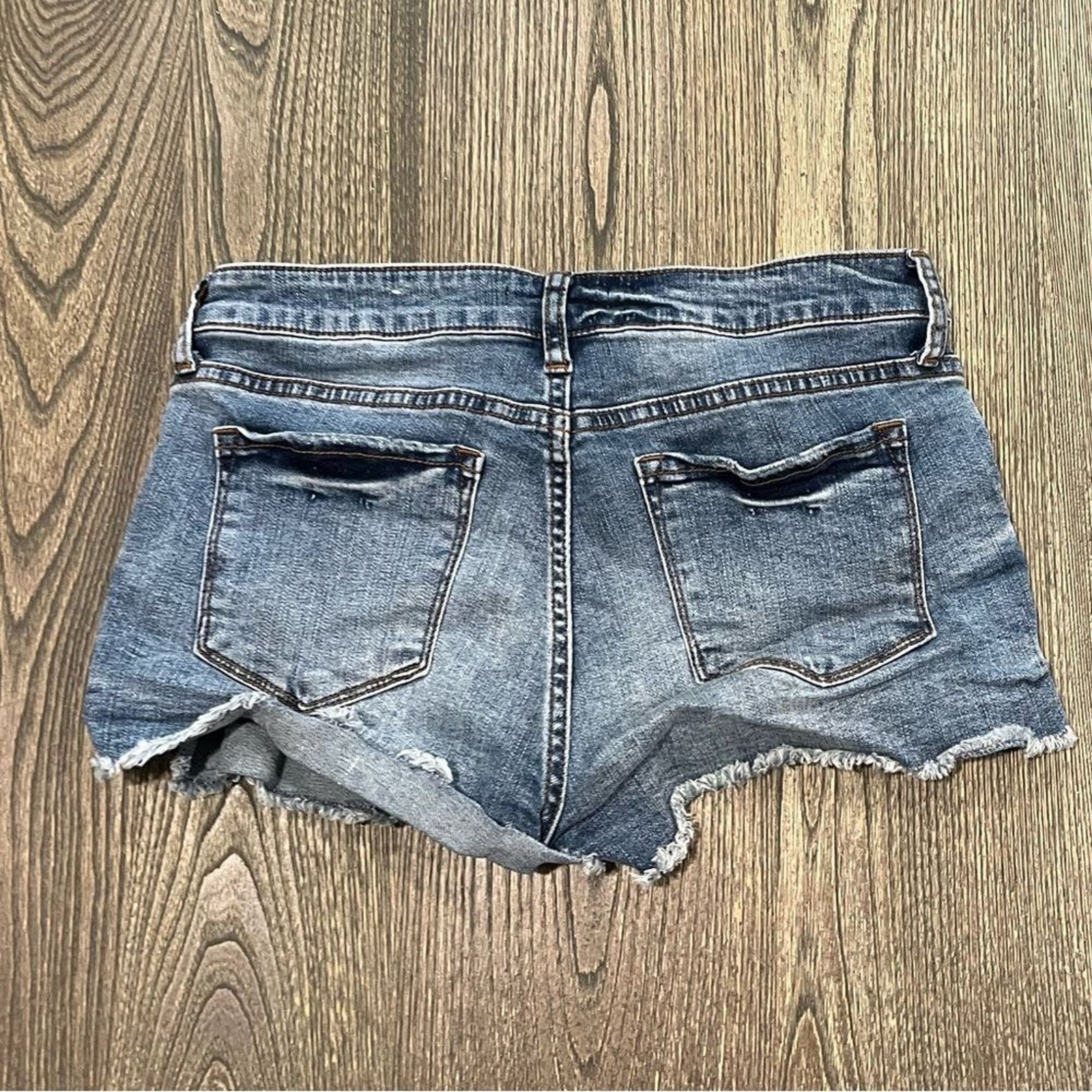 Vintage STS Blue Boyfriend Shorts Mid Rise Distressed Frayed Hem 27 Size 27" / US 4 / IT 40 - 7 Thumbnail