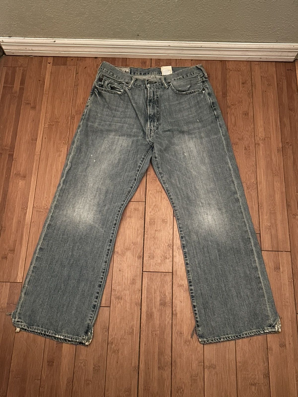 Vintage light wash A&F jeans Size US 32 / EU 48 - 1 Thumbnail