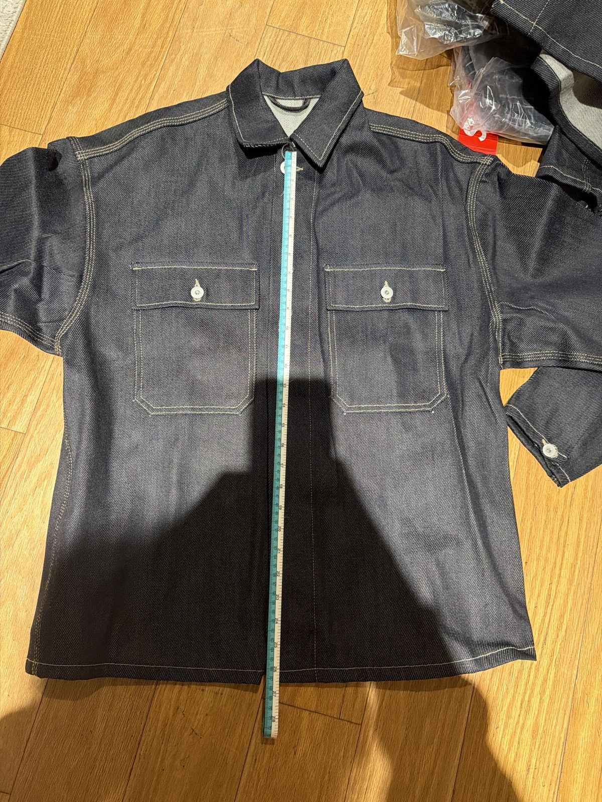 Yeezy Yeezy season 6 raw denim jacket small runs huge Size US S / EU 44-46 / 1 - 5 Thumbnail