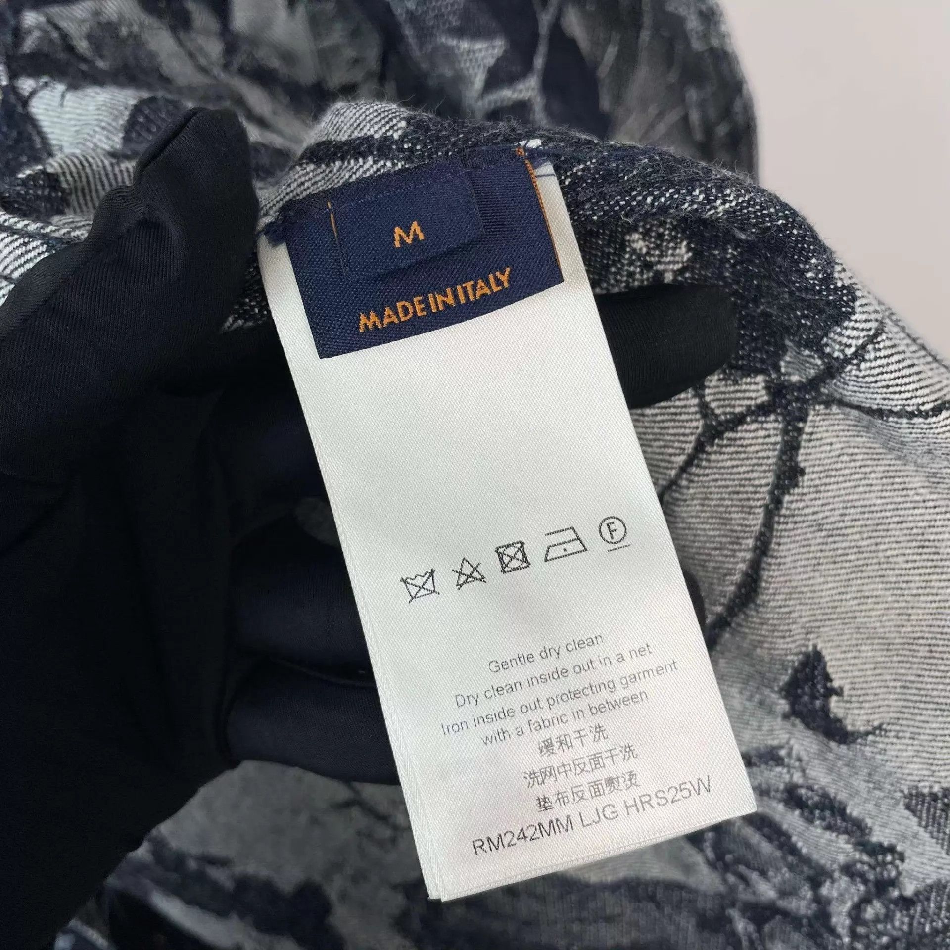 Louis Vuitton LV floral print denim short-sleeve shirt M indigo Size US M / EU 48-50 / 2 - 4 Thumbnail