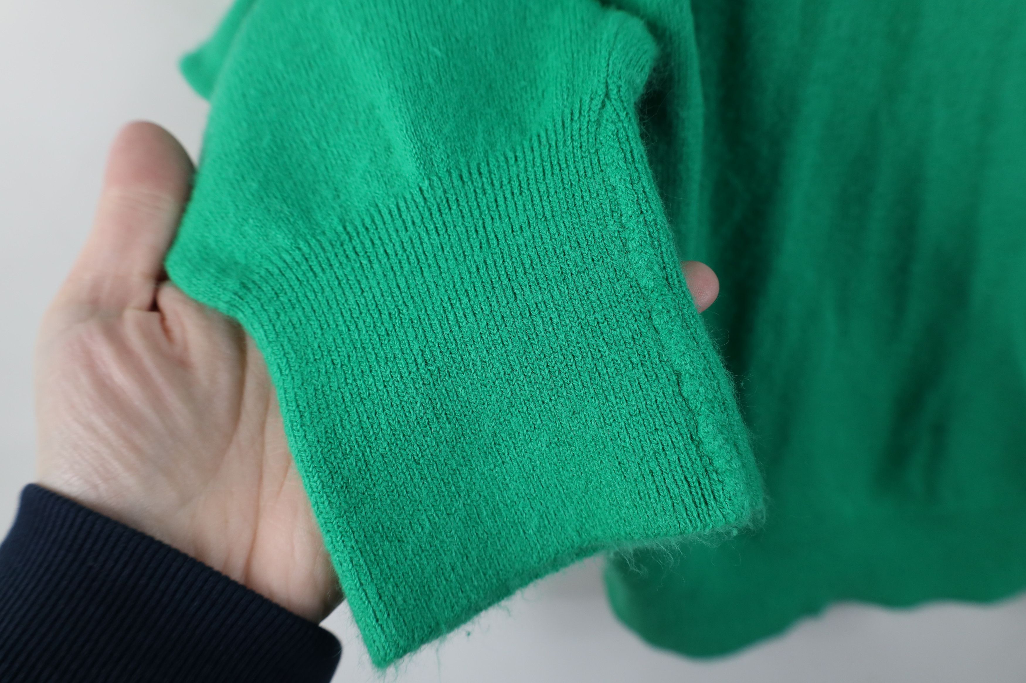 Vintage Vintage 70s Masters Golf Soft Knit V-Neck Sweater Green USA Size US M / EU 48-50 / 2 - 6 Thumbnail