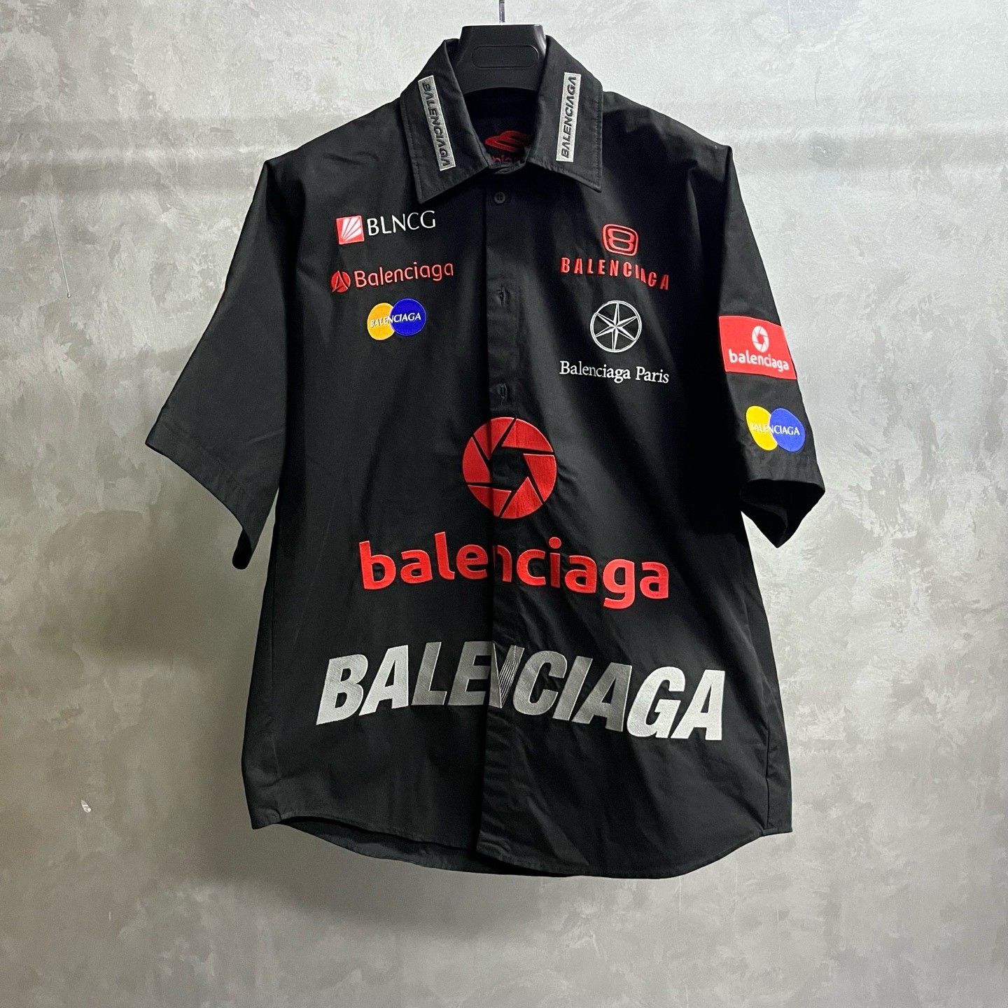 Balenciaga Balenciaga Printed Black Shirt xxs Men Size US XXS / EU 40 - 1 Thumbnail
