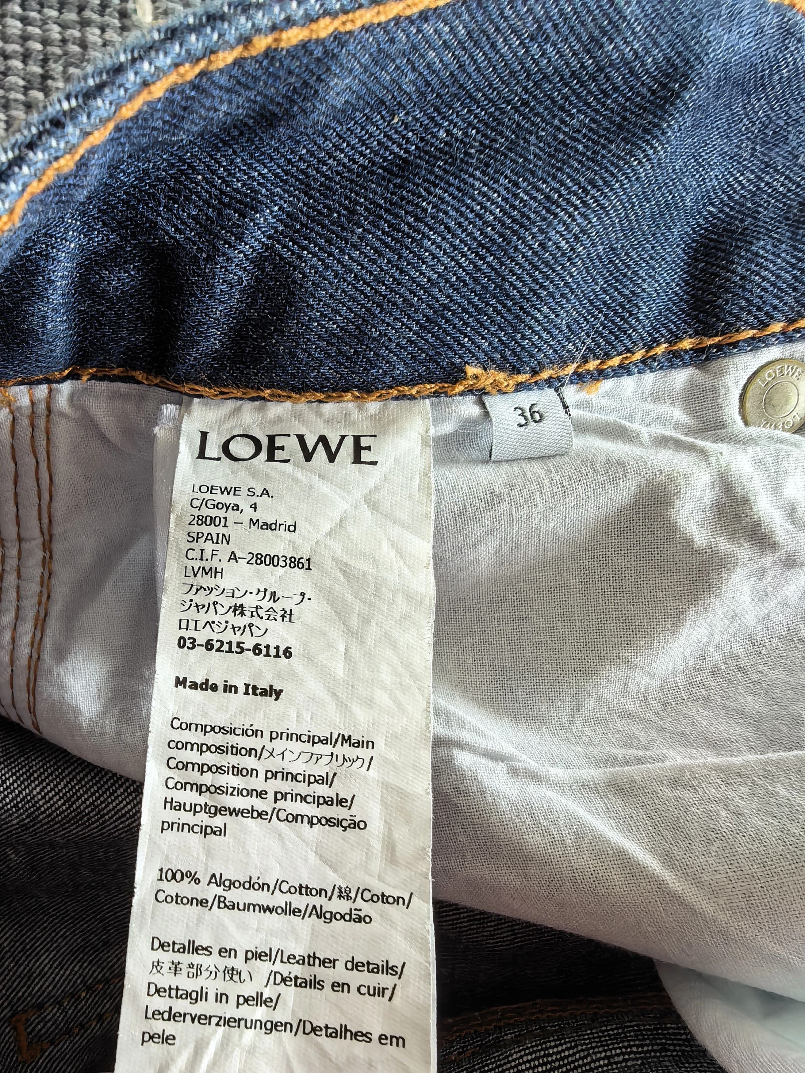 Loewe Loewe SS23 36 Logo Leather Tag Short Size 25" / US 0 / IT 36 - 4 Thumbnail