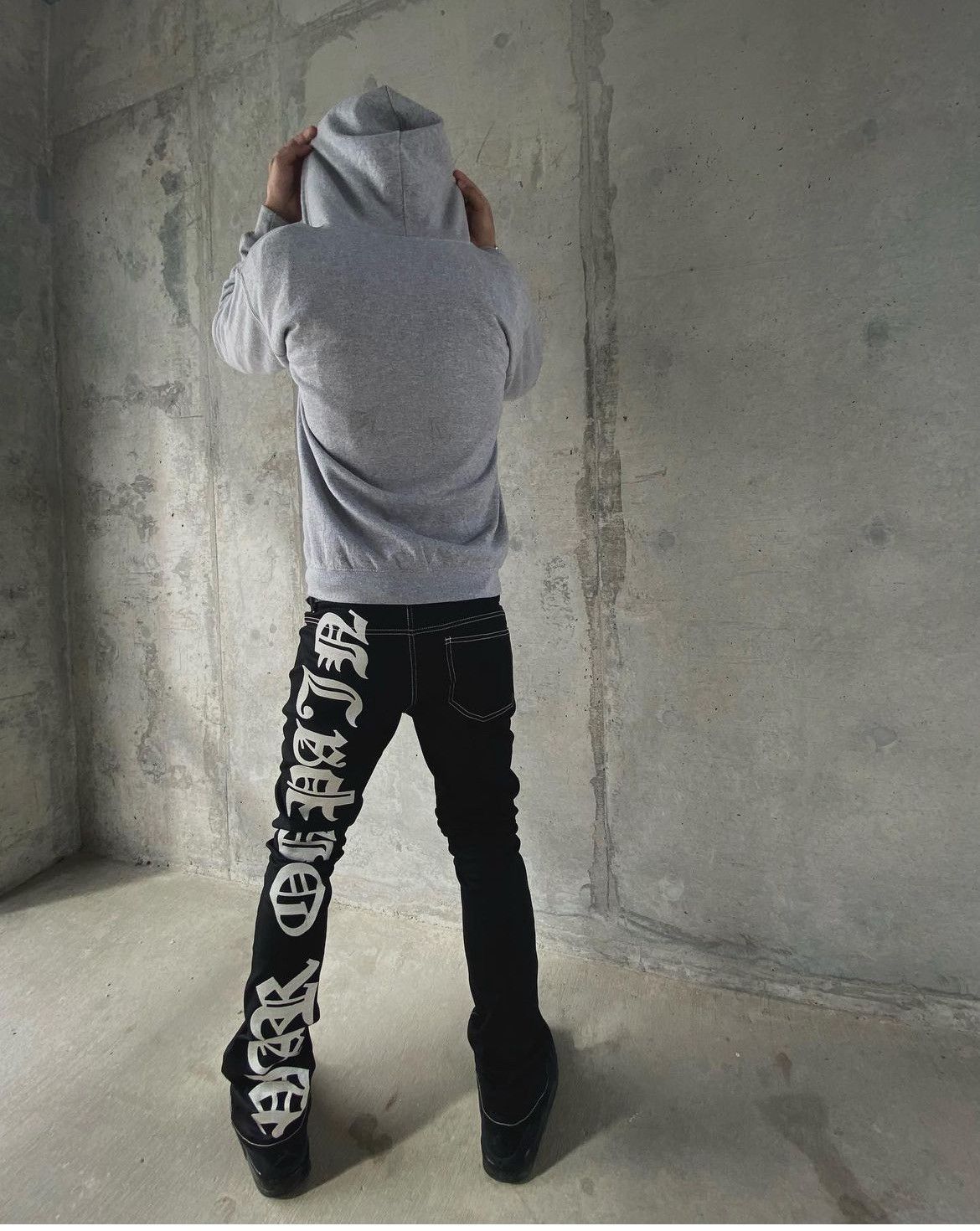 Japanese Brand Concrete Mansions “WAR ON PAIN” Wax Denim Size US 36 / EU 52 - 4 Thumbnail