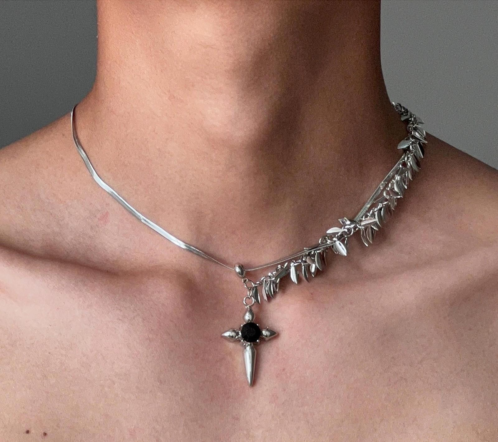 Vintage Silver Leaf Chain Necklace with Black Cross Pendant Size ONE SIZE - 1 Thumbnail