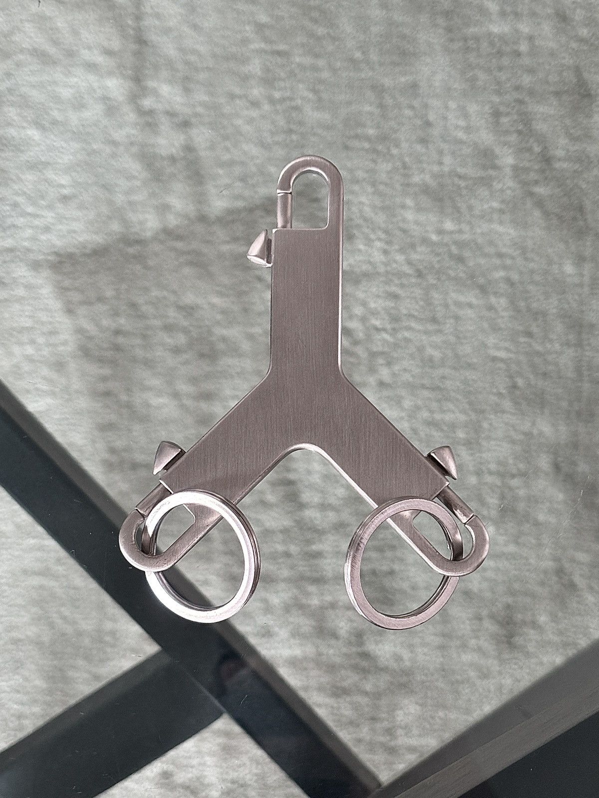 Rick Owens Silver LUXOR Gemini Keychain | Grailed