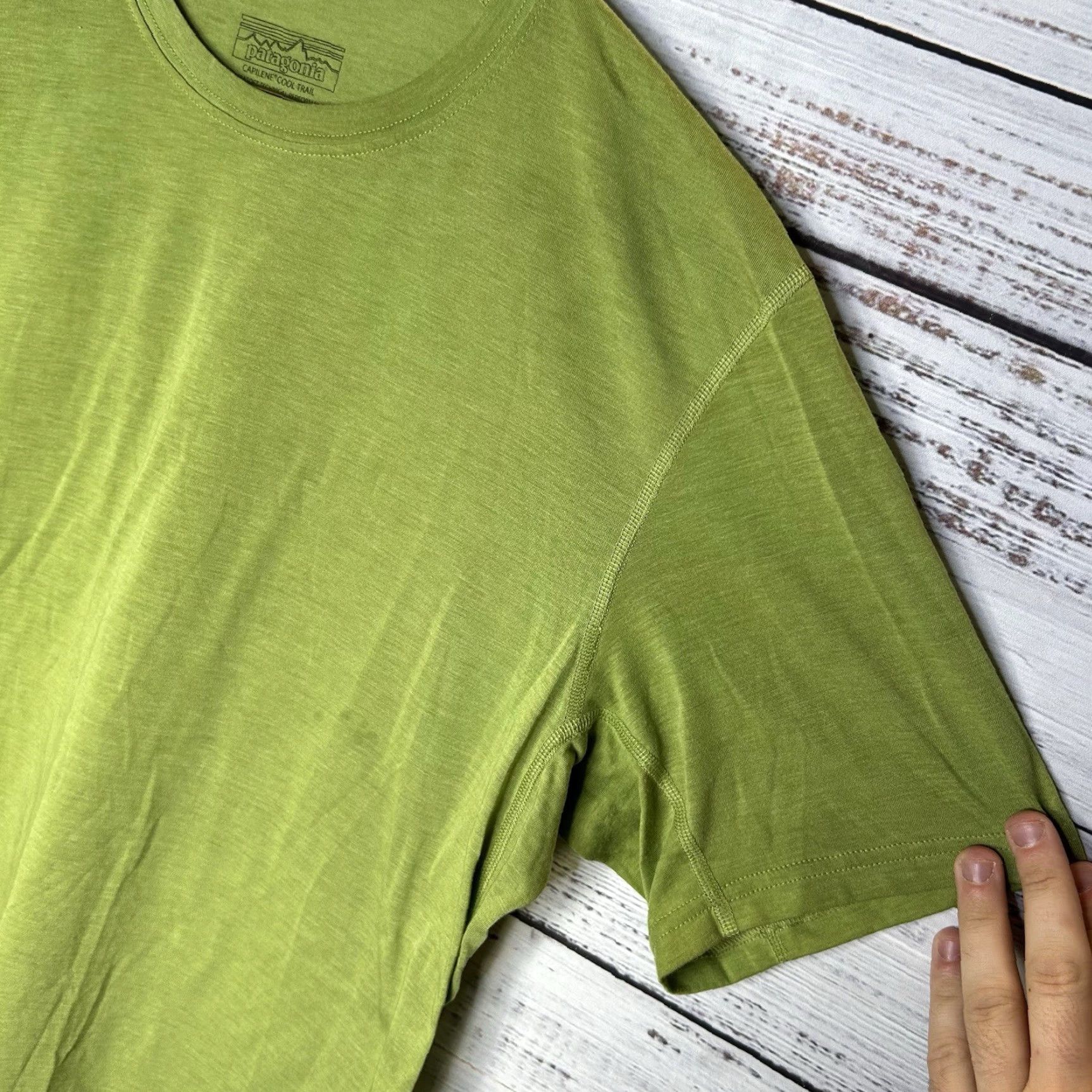 Patagonia Patagonia Capilene Cool Trail T-Shirt Mens Medium Green Polyester Logo Short Sleeve Crew N/A Vintage: No Size US M / EU 48-50 / 2 - 3 Thumbnail