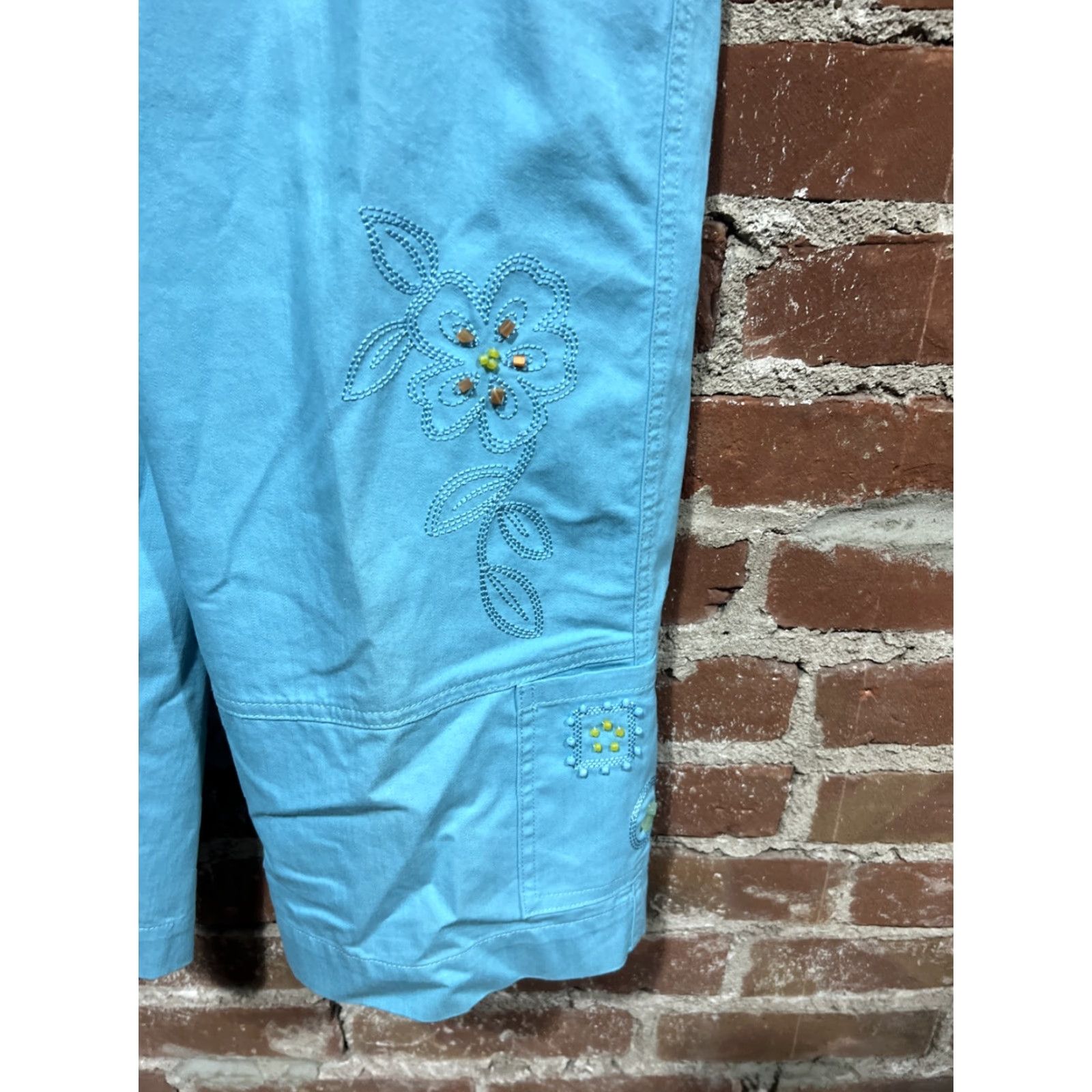 Vintage VINTAGE Koret Pants Cropped Capris 14 Blue NWT Womens Embroidered Floral Pockets Size 36" / US 14 / IT 50 - 2 Thumbnail