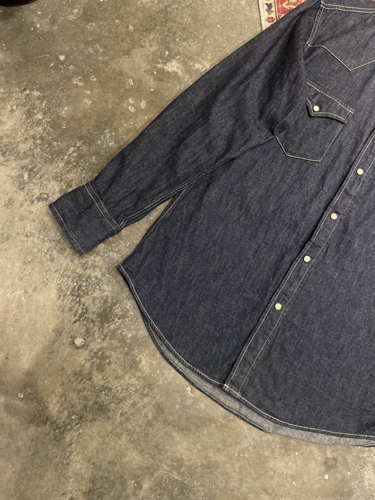 Uniqlo VINTAGE UNIQLO DENIM WITH MARBLE BUTTON Size US L / EU 52-54 / 3 - 4 Thumbnail